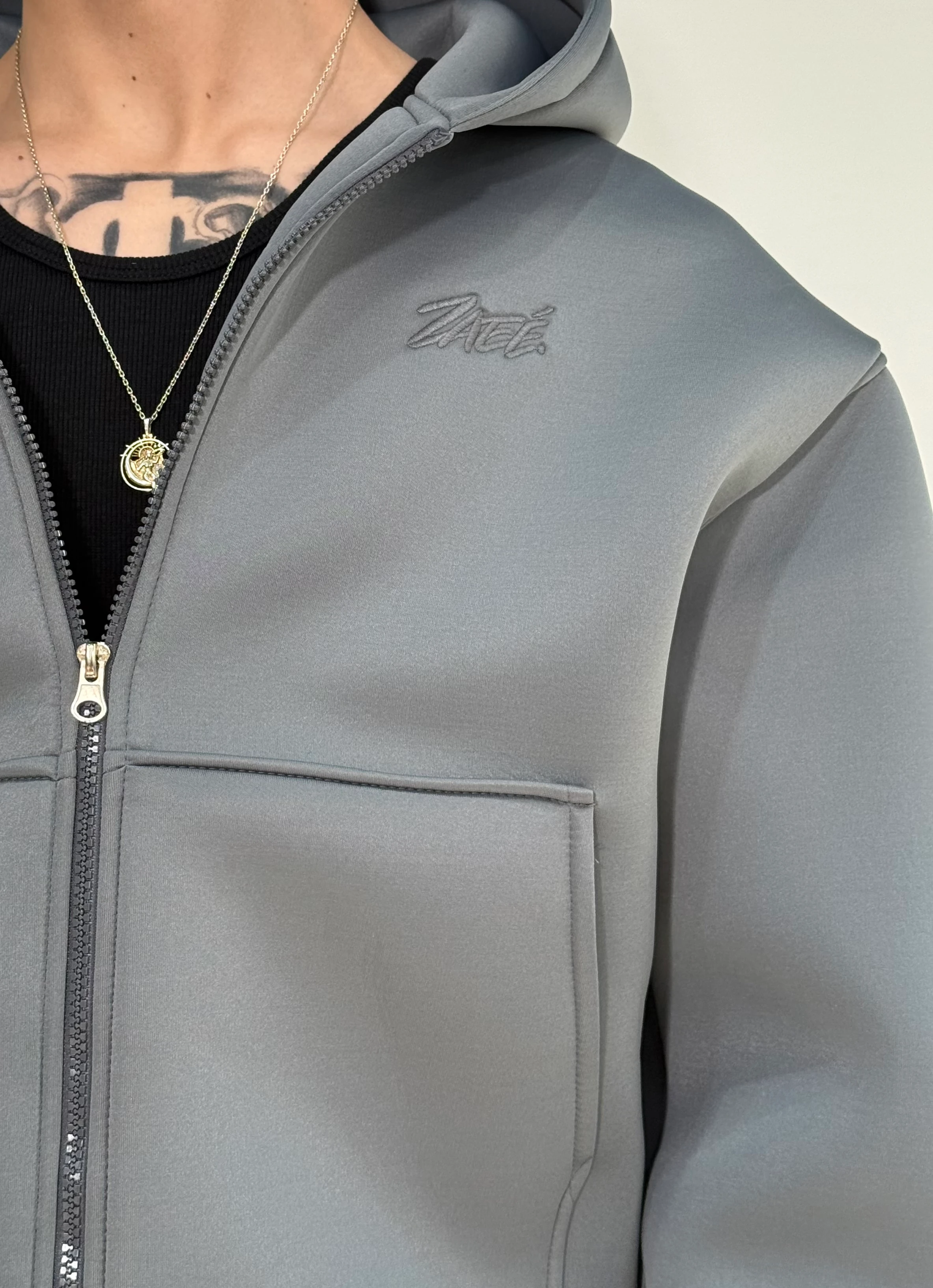ふぅ Oversize Scuba Zipp Hoodie