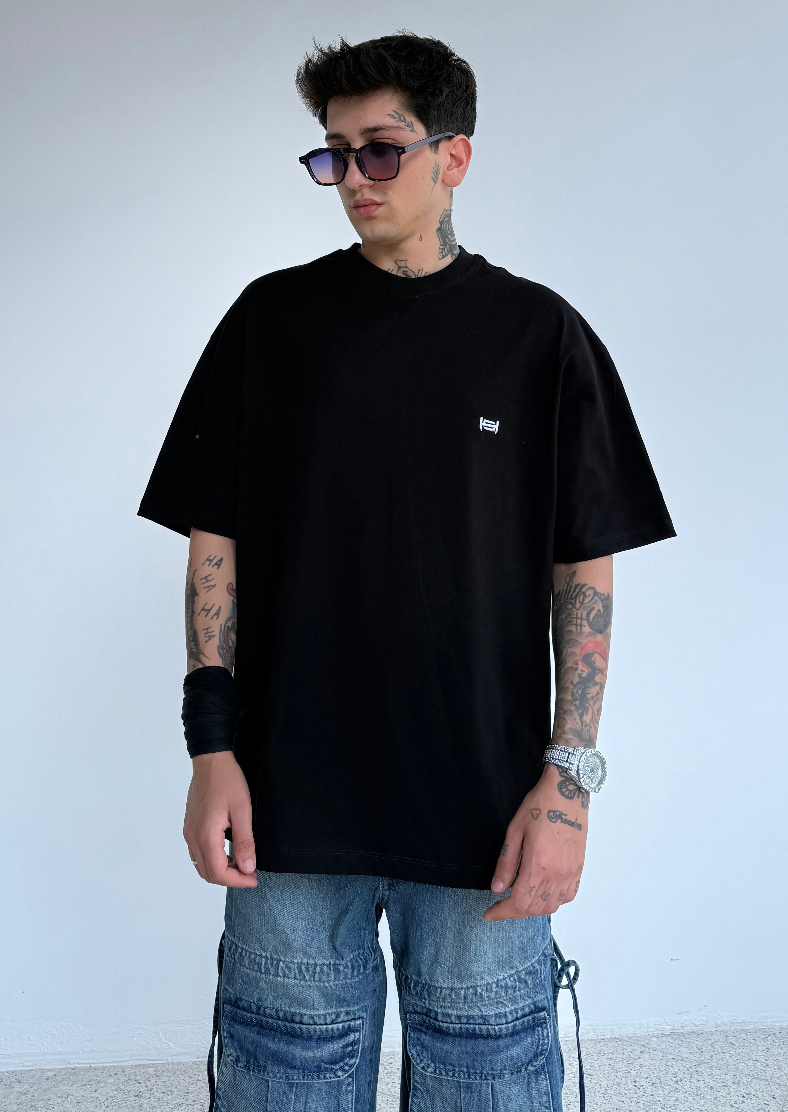 HS Minimal logo Nakışlı Oversize Tişört  - Siyah