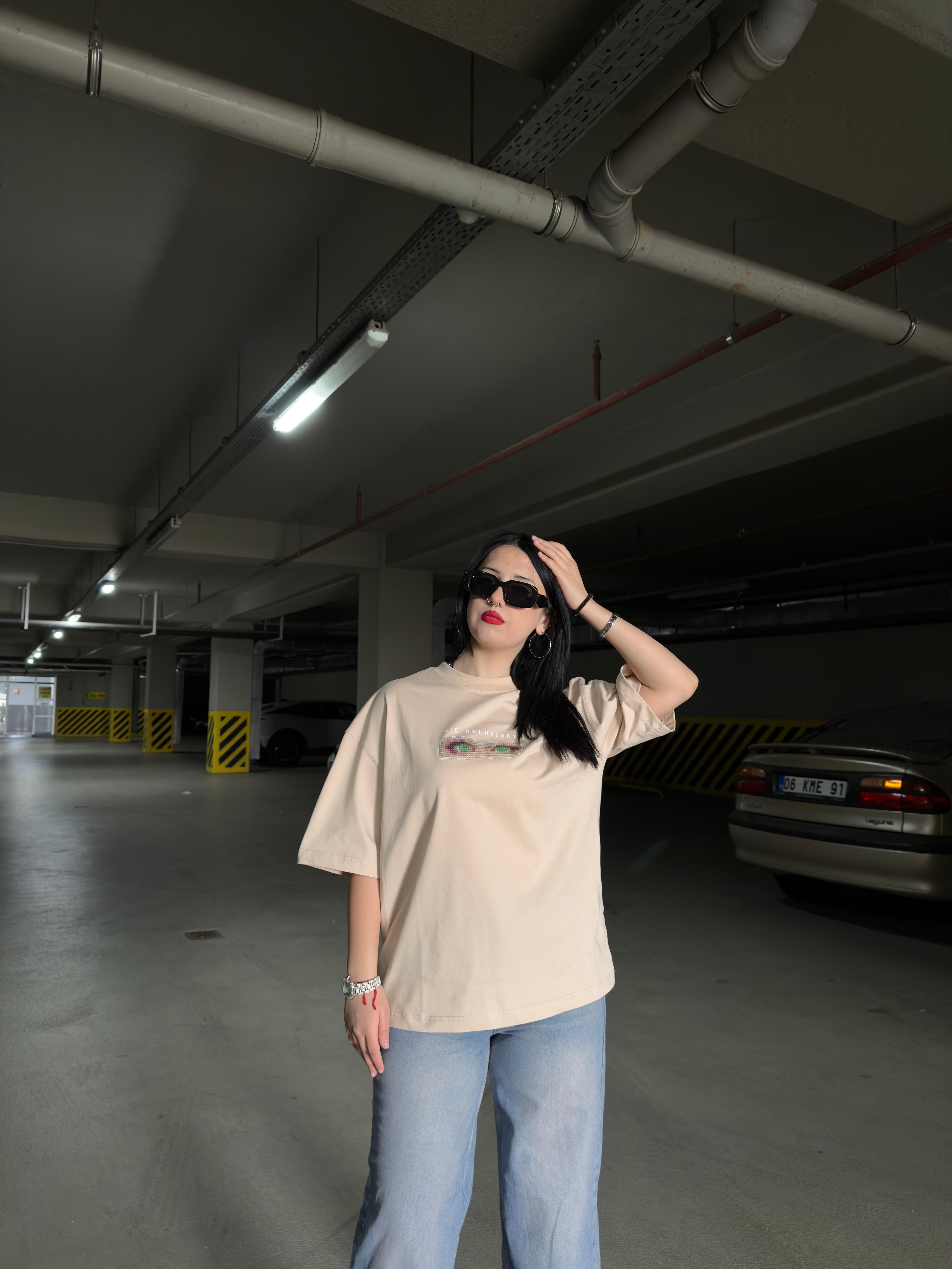 Eyes baskılı Oversize Premium Tişört