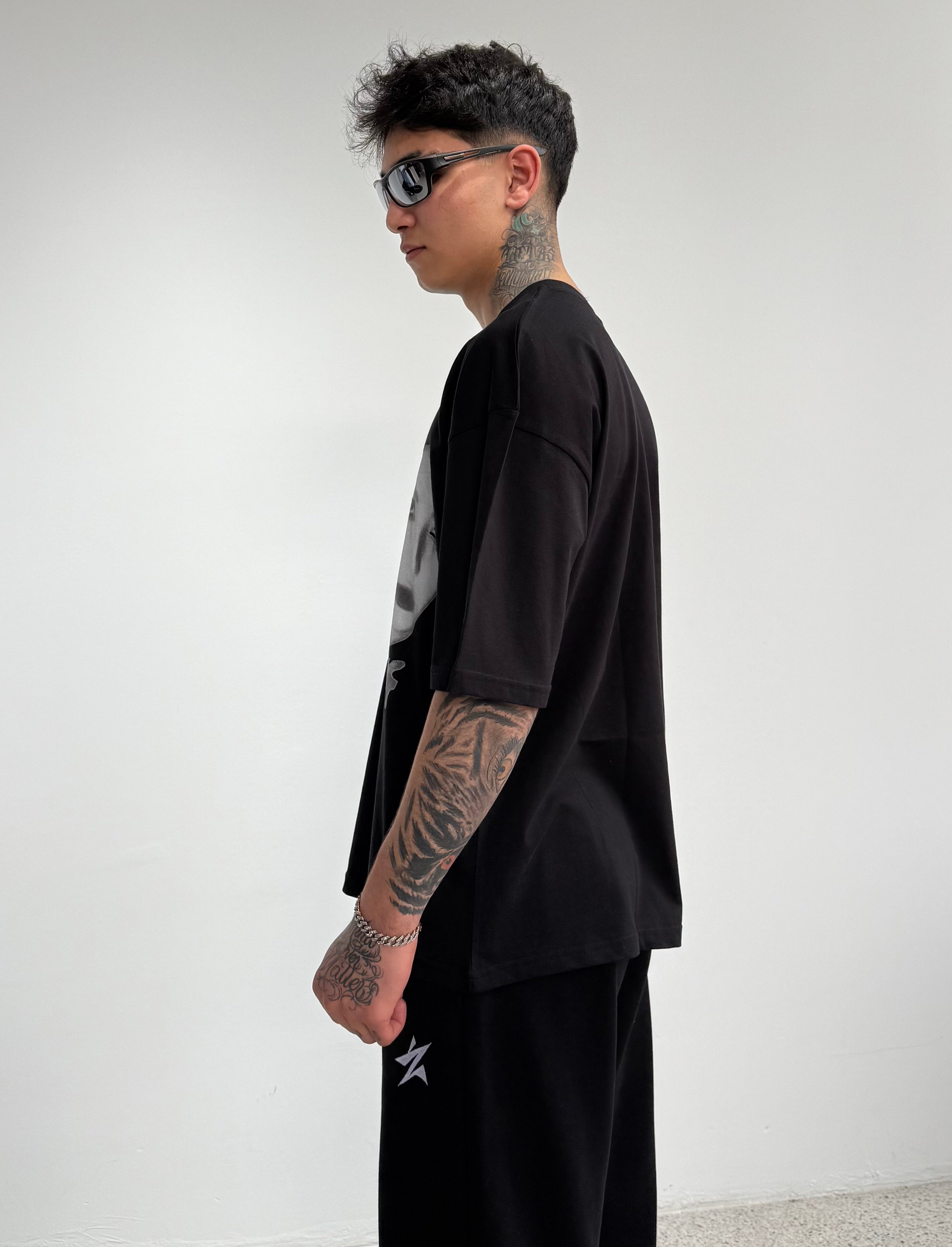Face Baskılı Oversize Tişört