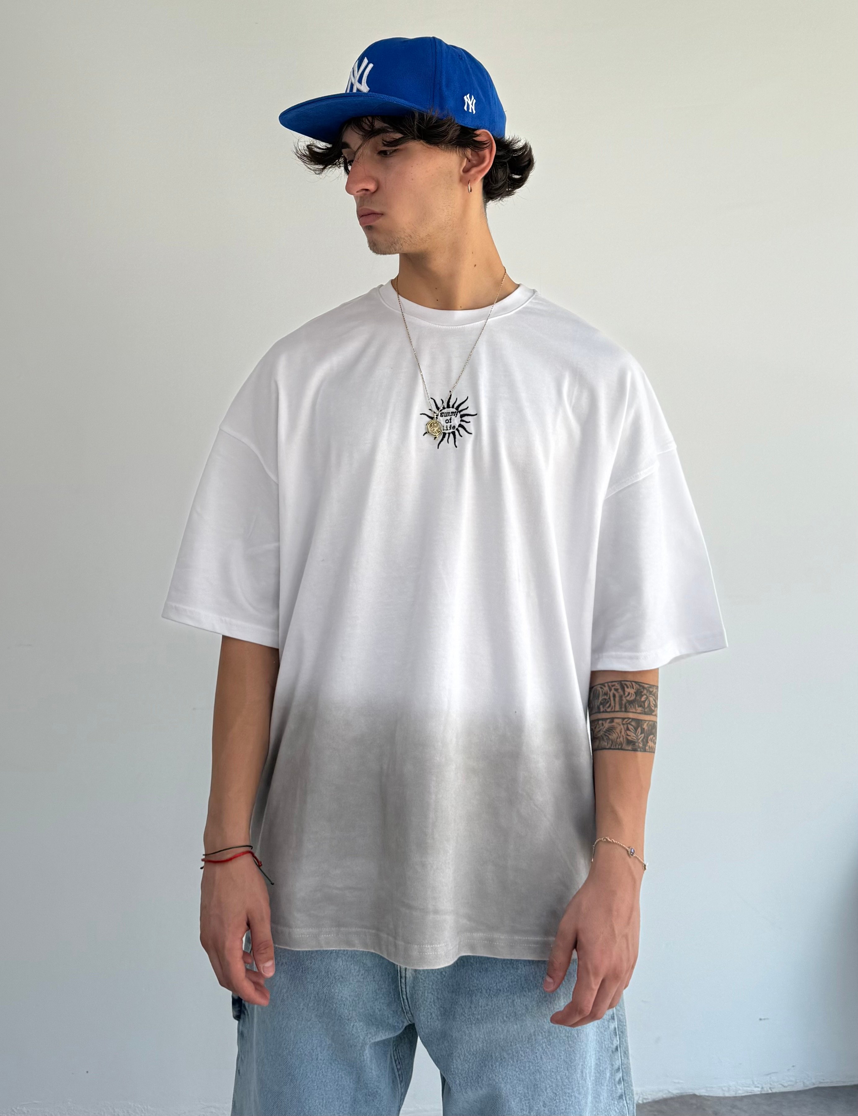 Sunny Of Life Nakışlı Oversize Tişört - Beyaz