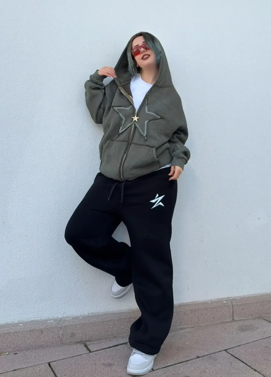 Kombinini Kendin Yap: Star Eşofman + Star Zipp Hoodie