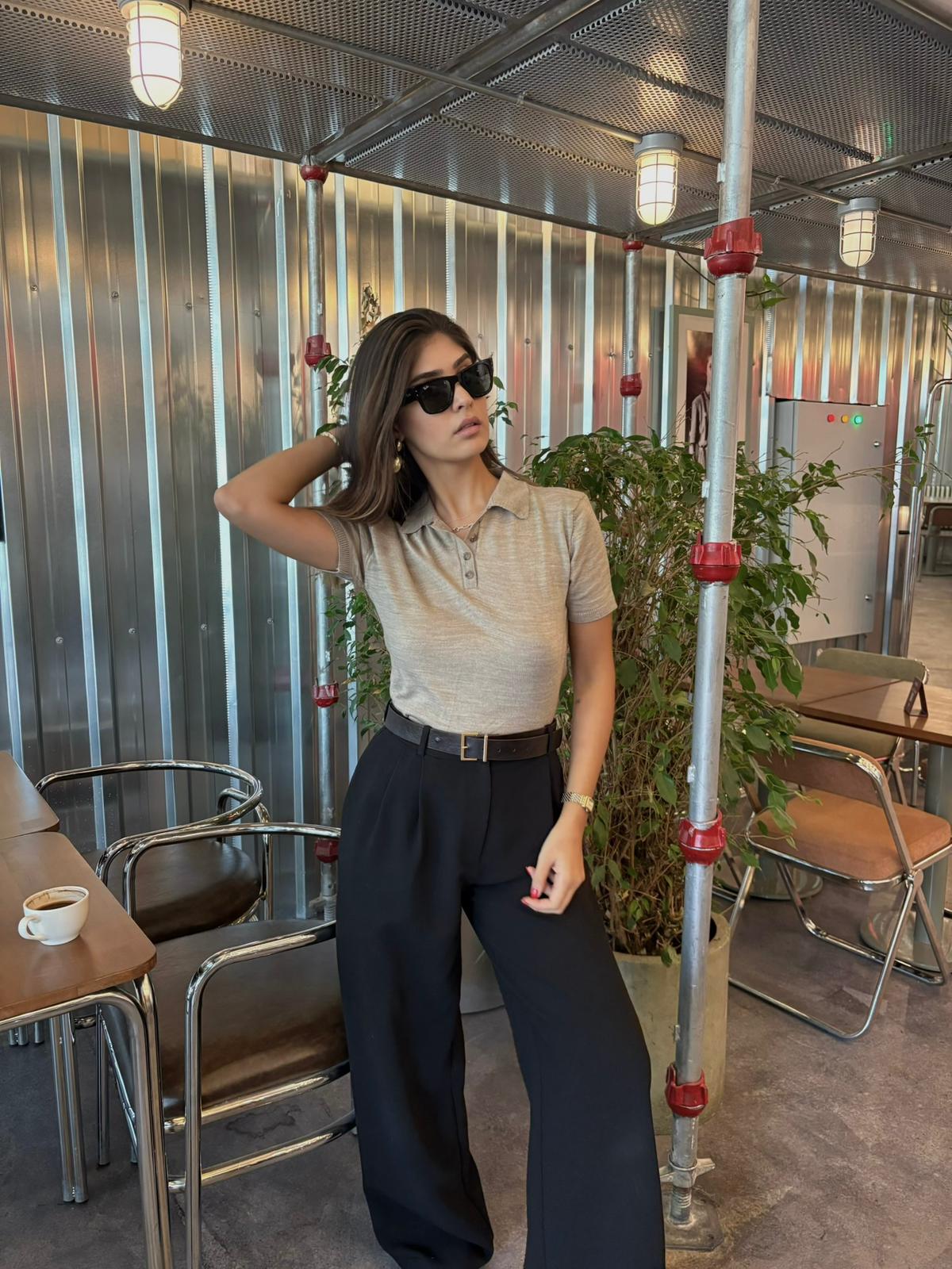 Polo Yaka Kısa Kollu Ekru Triko Bluz