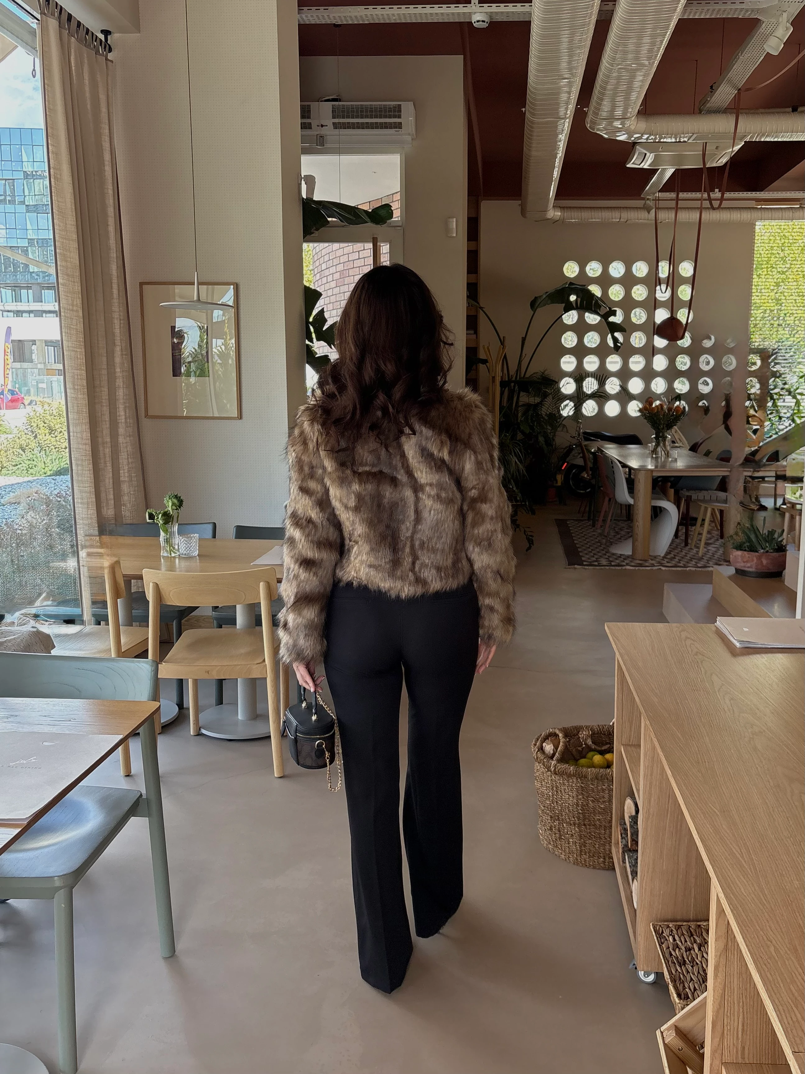 İspanyol Paça Ön Dikişli Siyah Pantolon