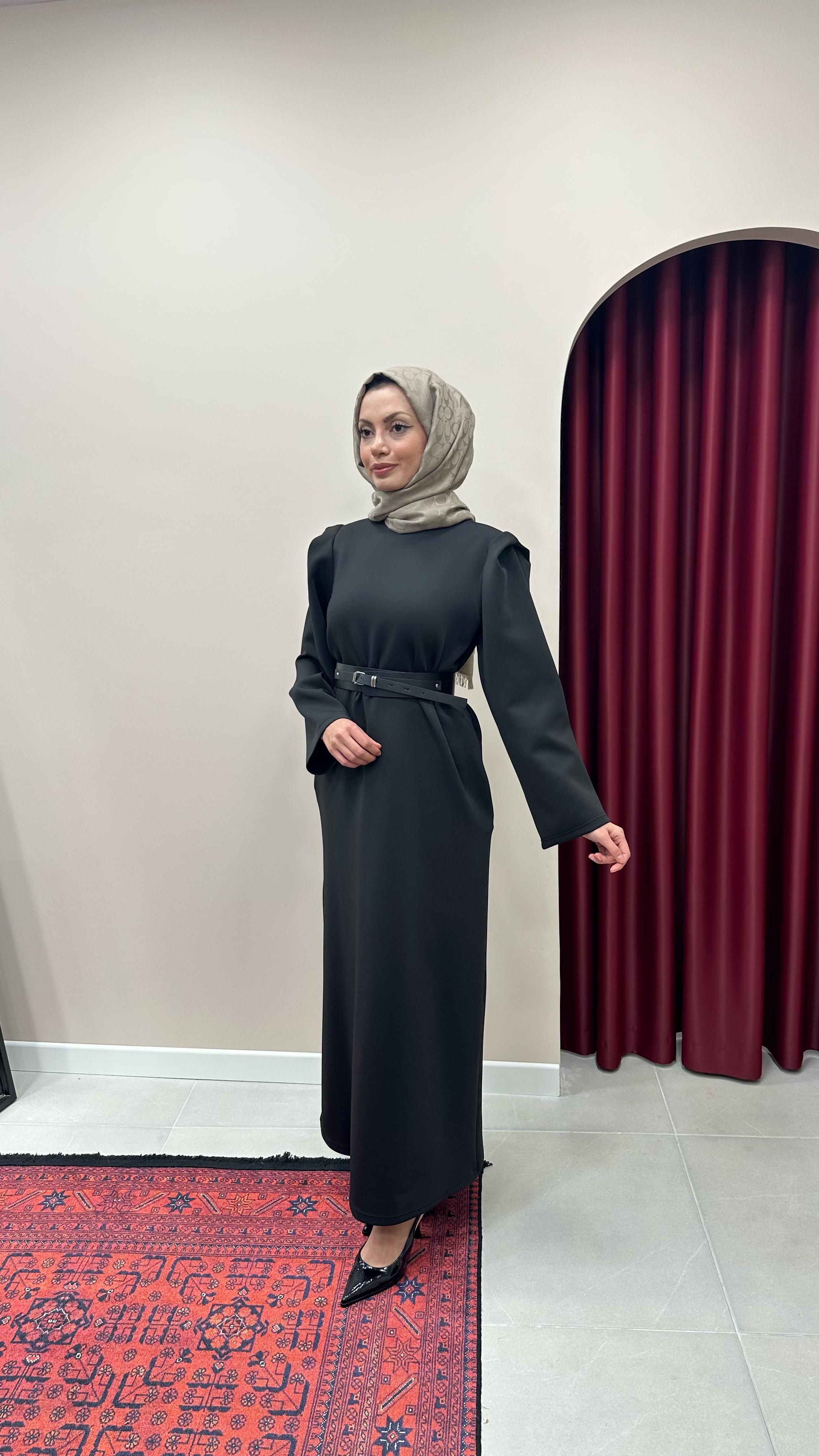 VATKA VE KEMER DETAYLI ELBİSE