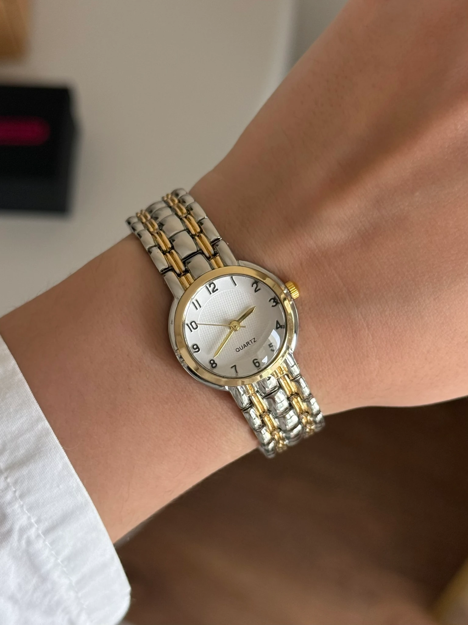 Noriko Basic Tasarım Kadın Kol Saati - Gold-Gümüş/Beyaz Kadran