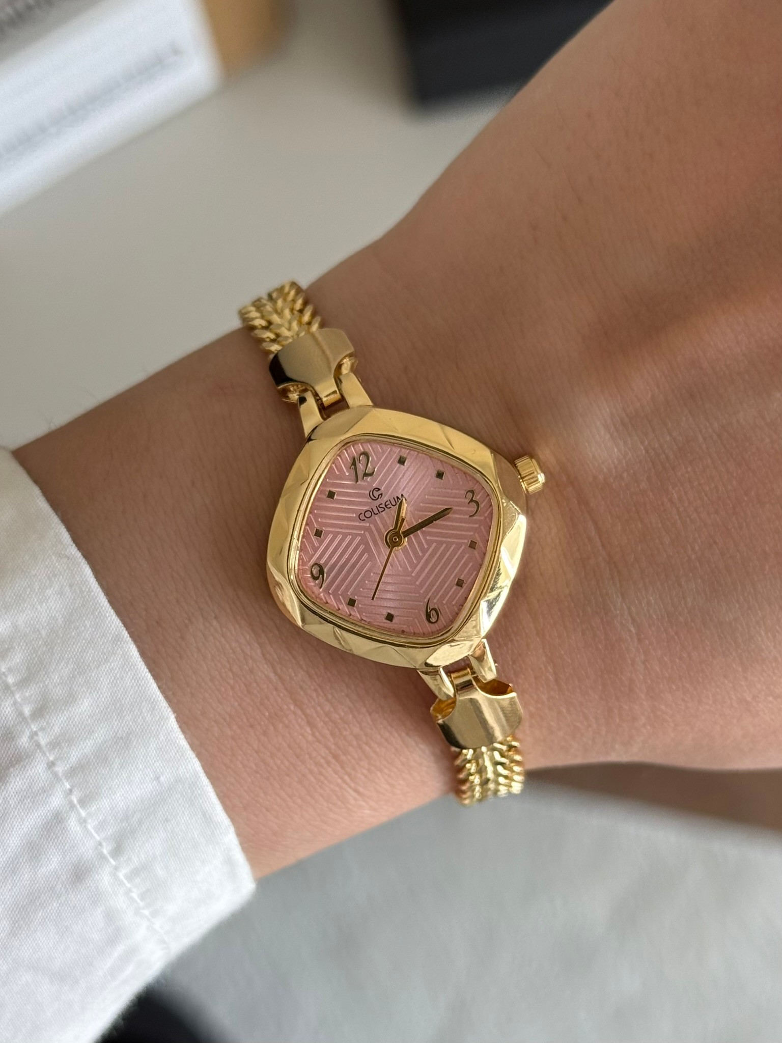 Feruzea Örgü Zincir Kordon Minimal Kadın Kol Saati Gold (Pembe Kadran)