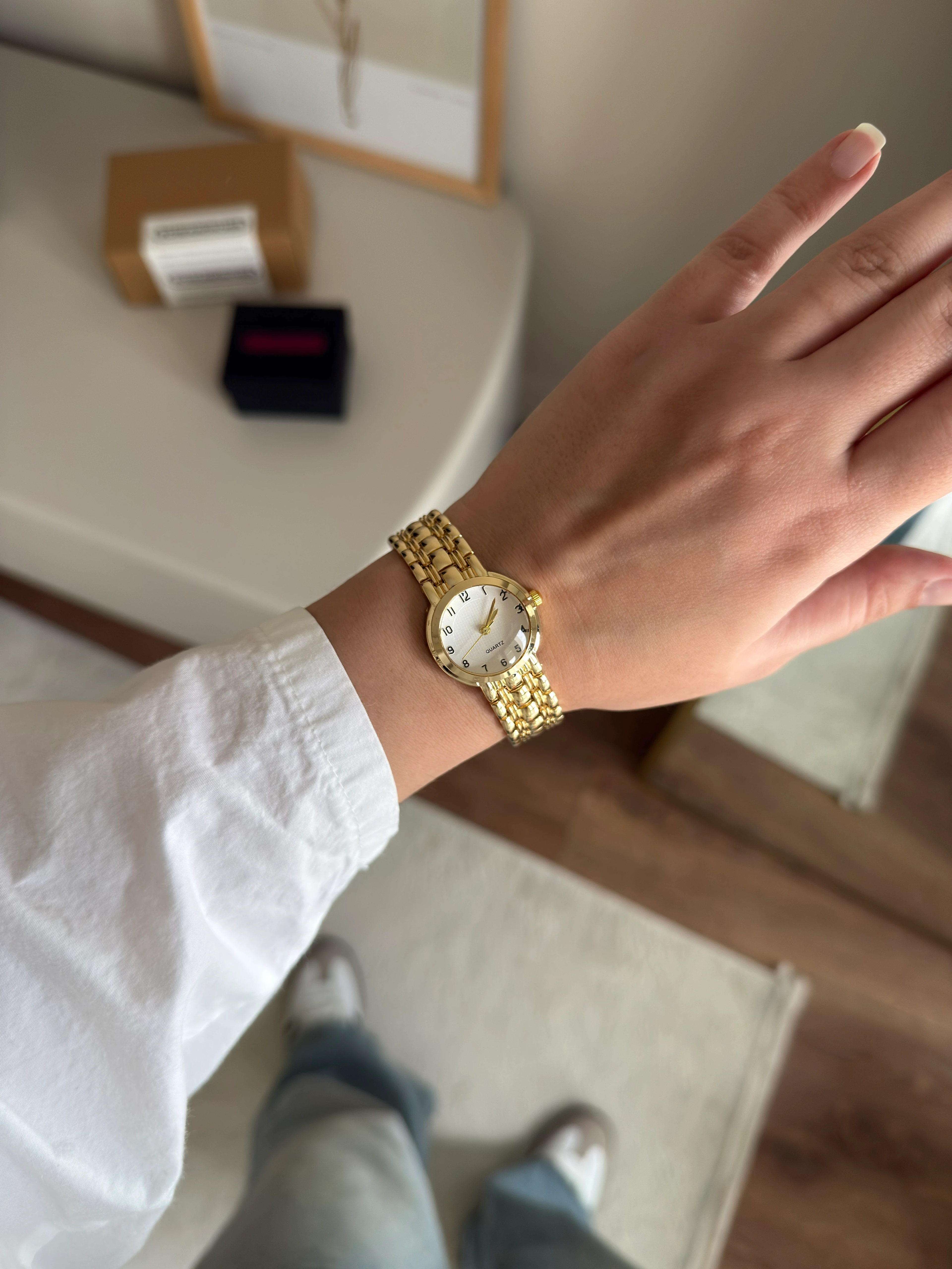 Noriko Basic Tasarım Kadın Kol Saati - Gold-Beyaz Kadran