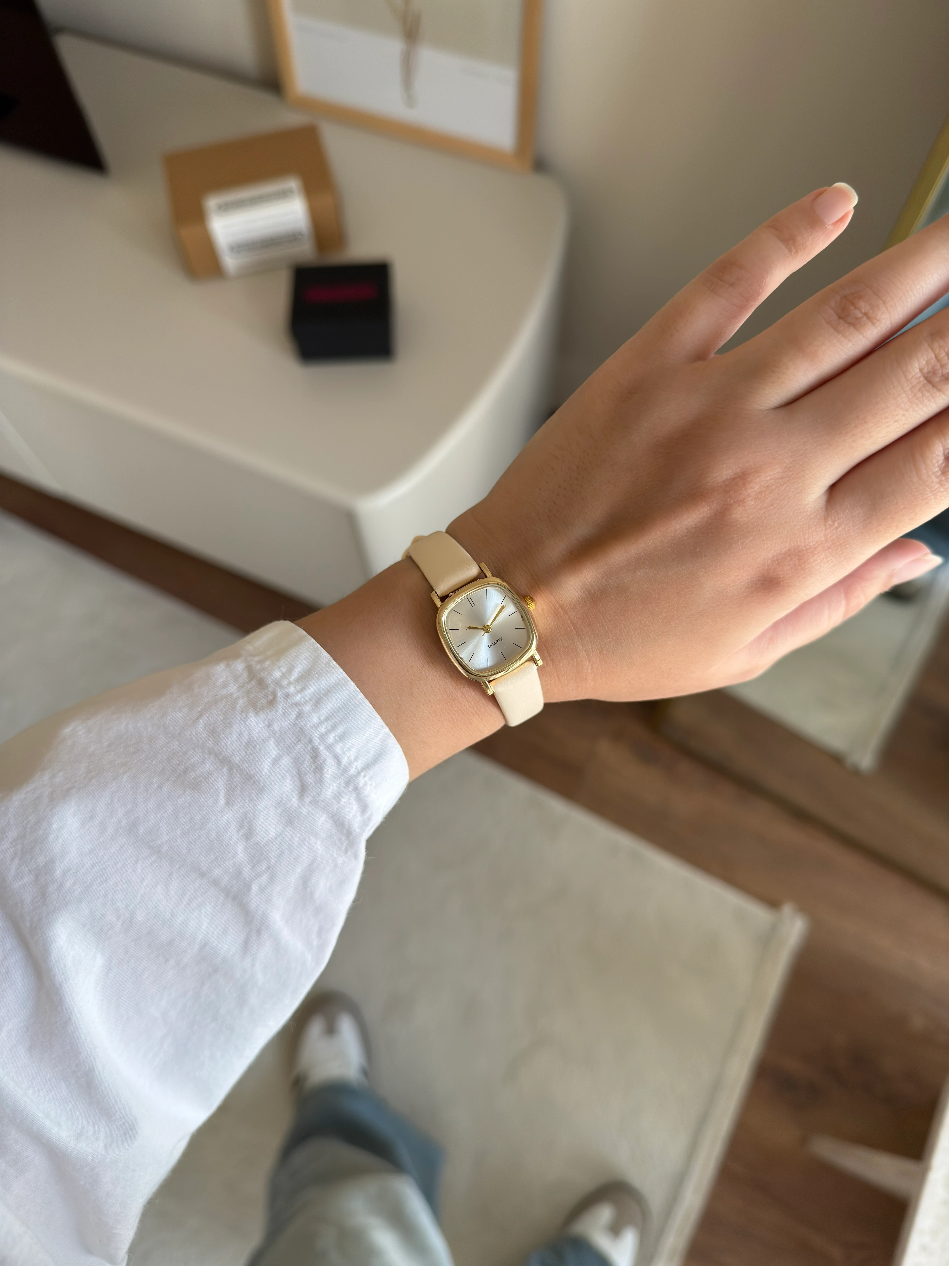 Tiny Minimal Deri Kayış Kadın Kol Saati - Krem