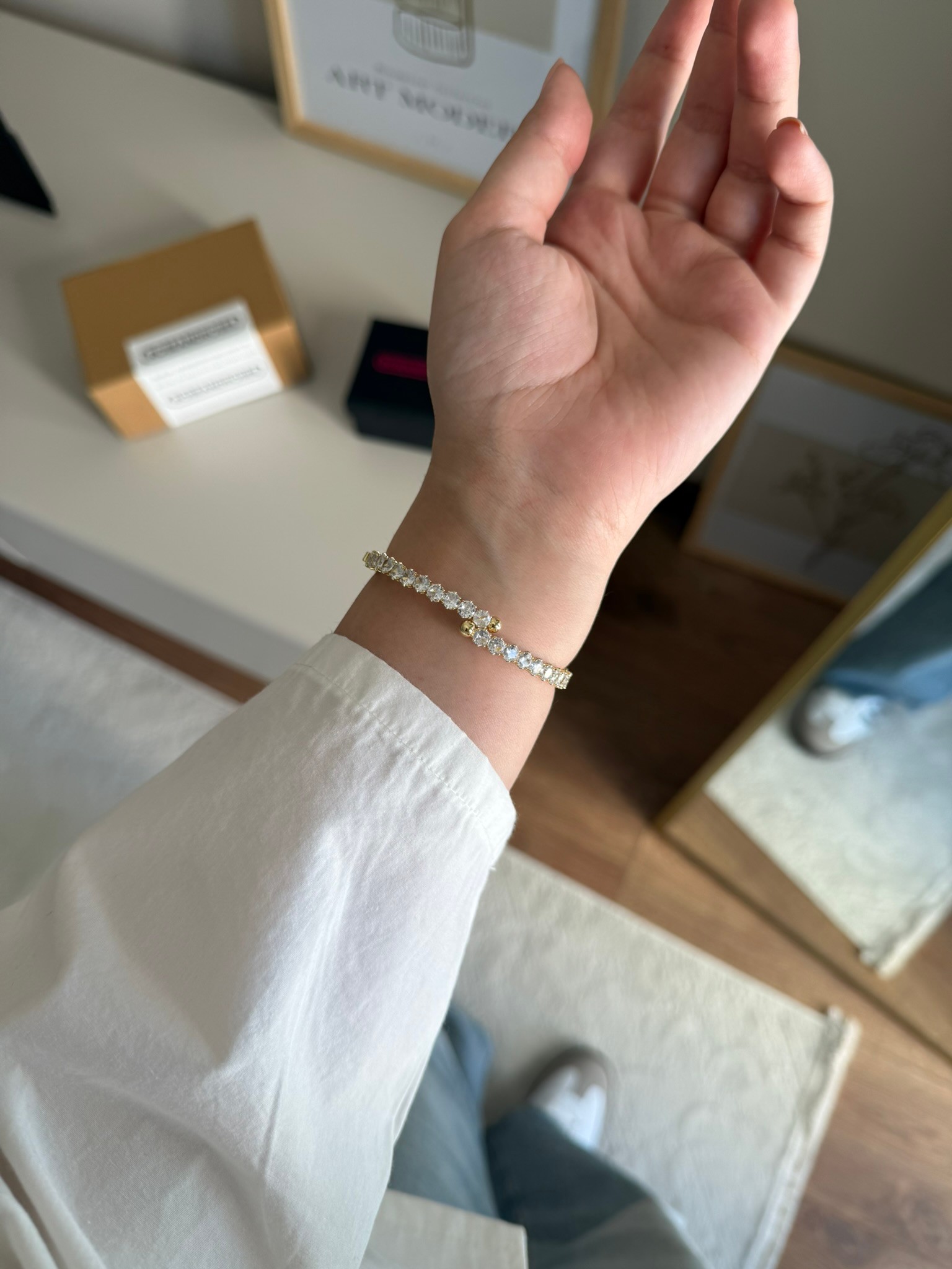 Kelebek Detaylı Baget Bileklik Gold