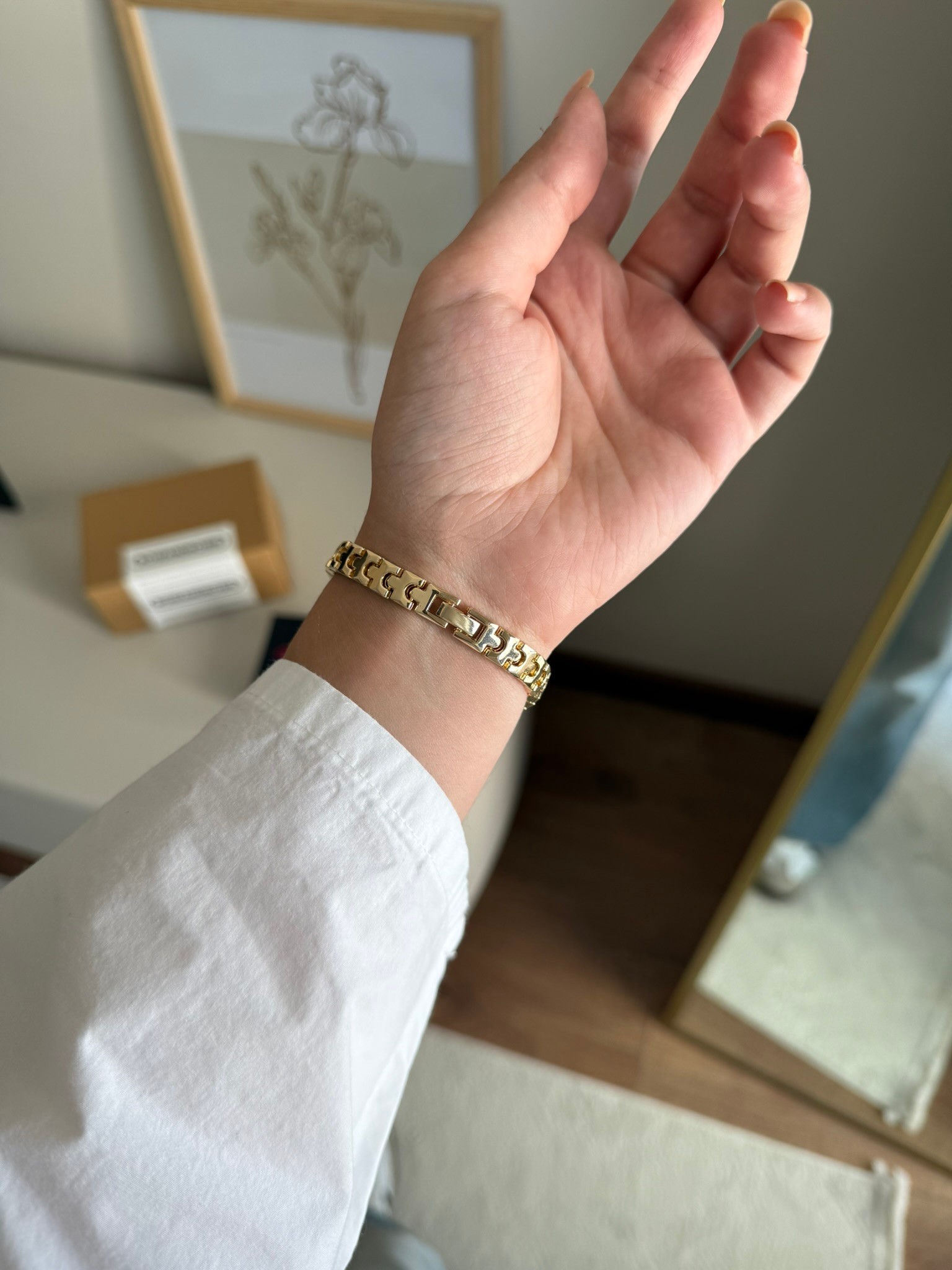 Aste Puzzle Tasarım Kordon Minimal Kadın Kol Saati Gold (Beyaz Kadran)