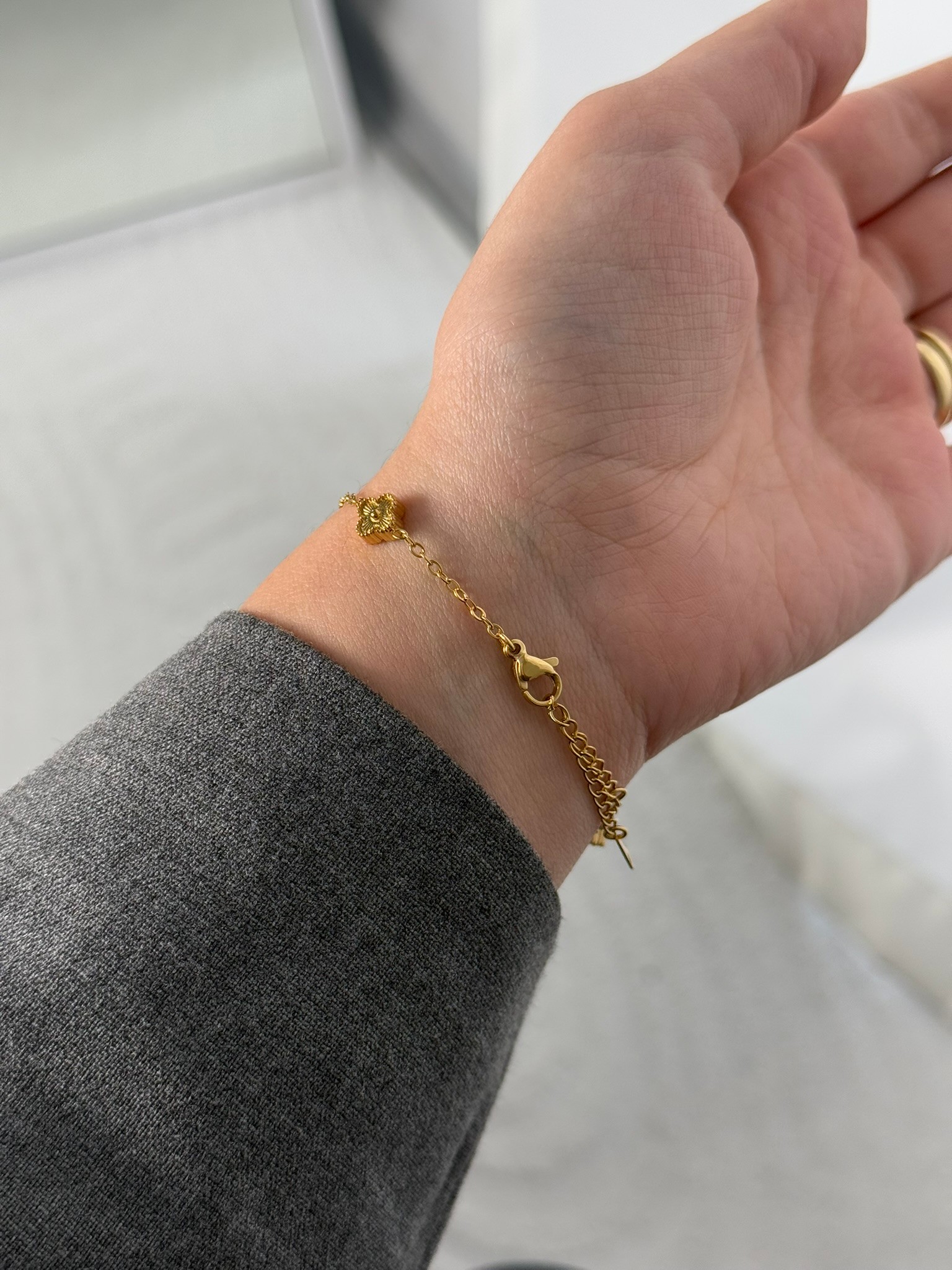 Mini VC Orijinal Model Bileklik Gold