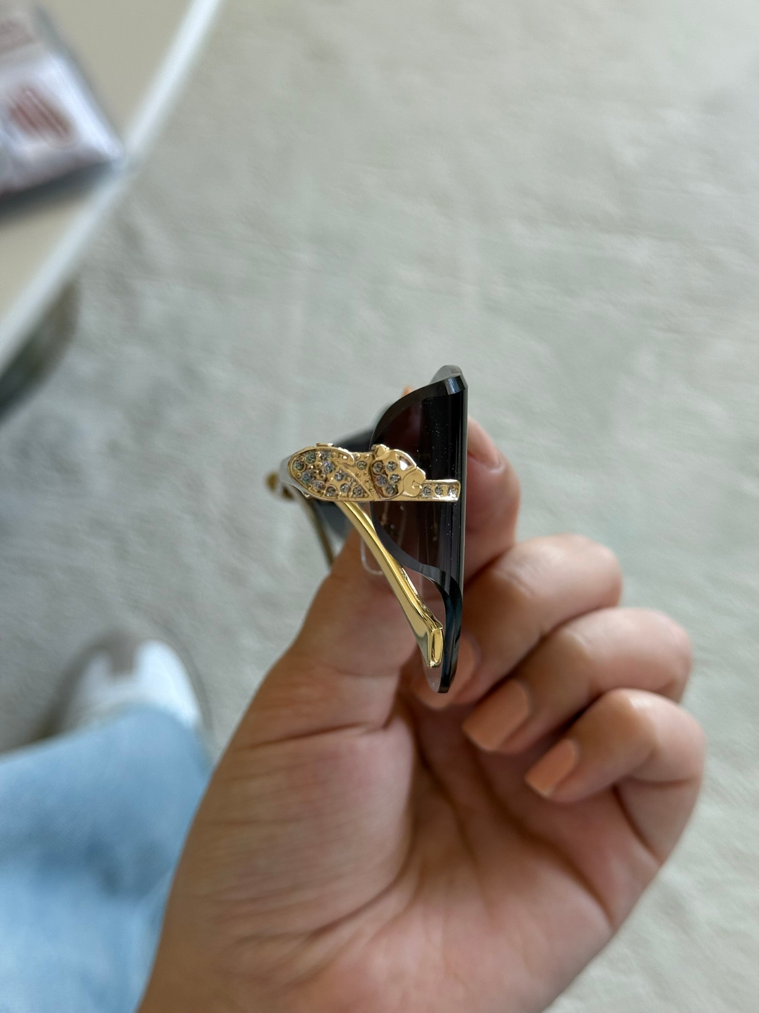 Nyra Logo Detaylı Yeni Sezon Güneş Gözlüğü Siyah Gold