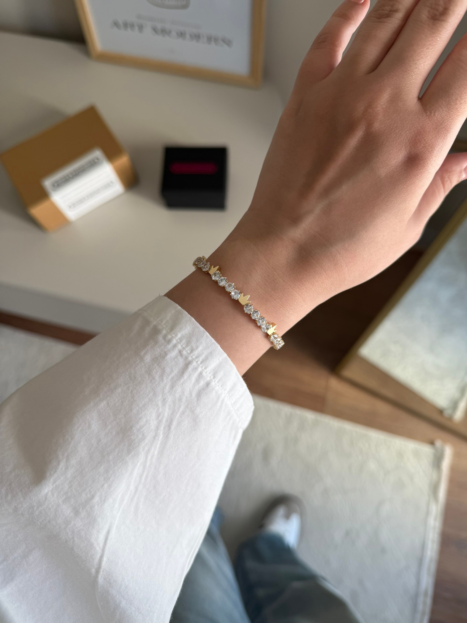 Taç Detaylı Baget Bileklik Gold