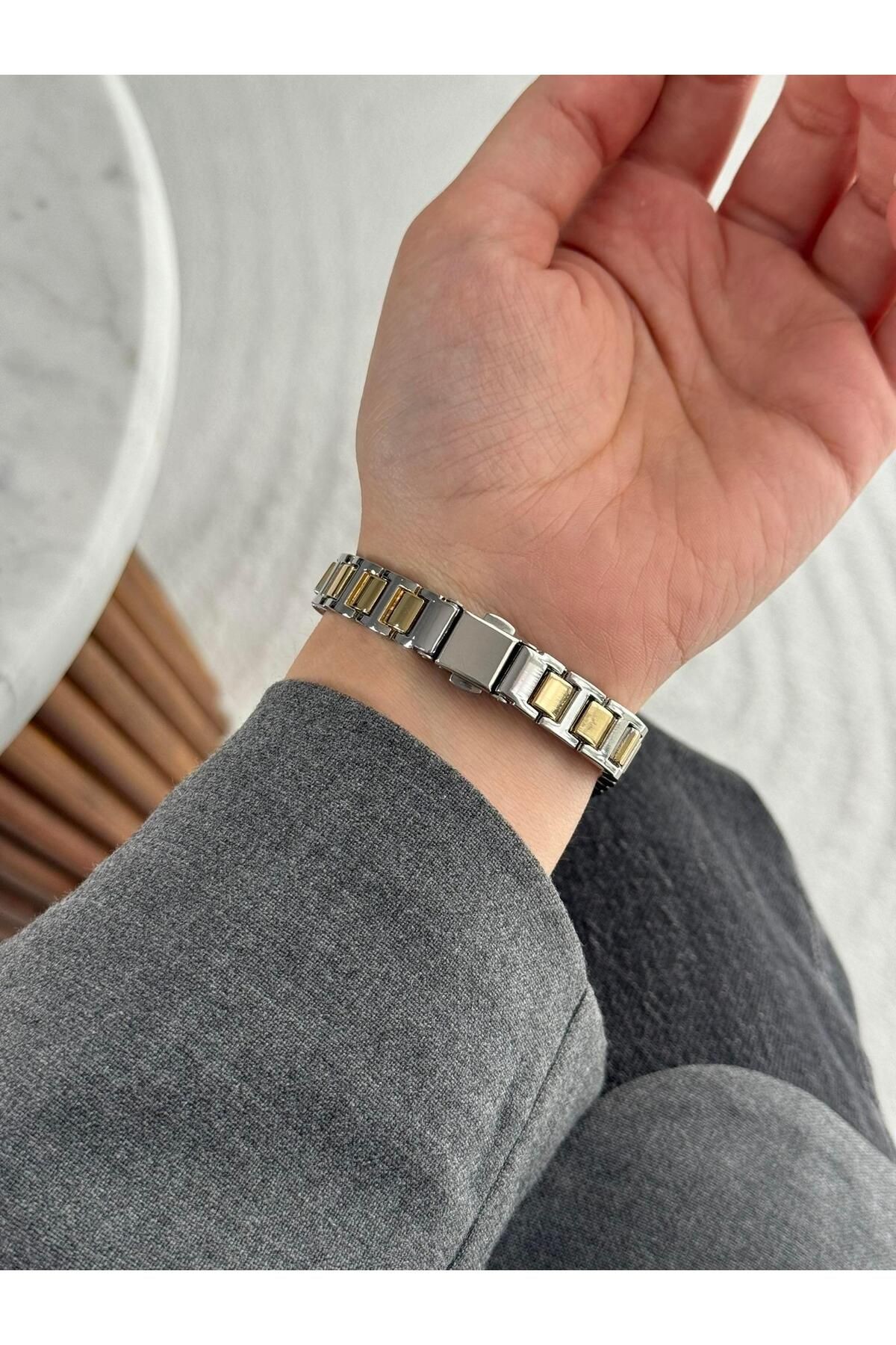 Bade Oval Kasa Minimal Kadın Kol Saati Gold-Gümüş Renk (Beyaz Kadran)
