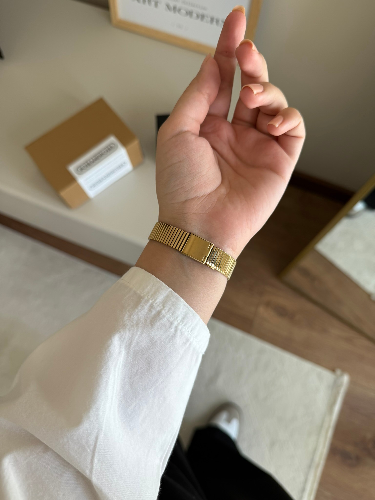Tessaro Blok Kordon Yuvarlak Kasa Kadın Kol Saati Gold (Yeşil Kadran)