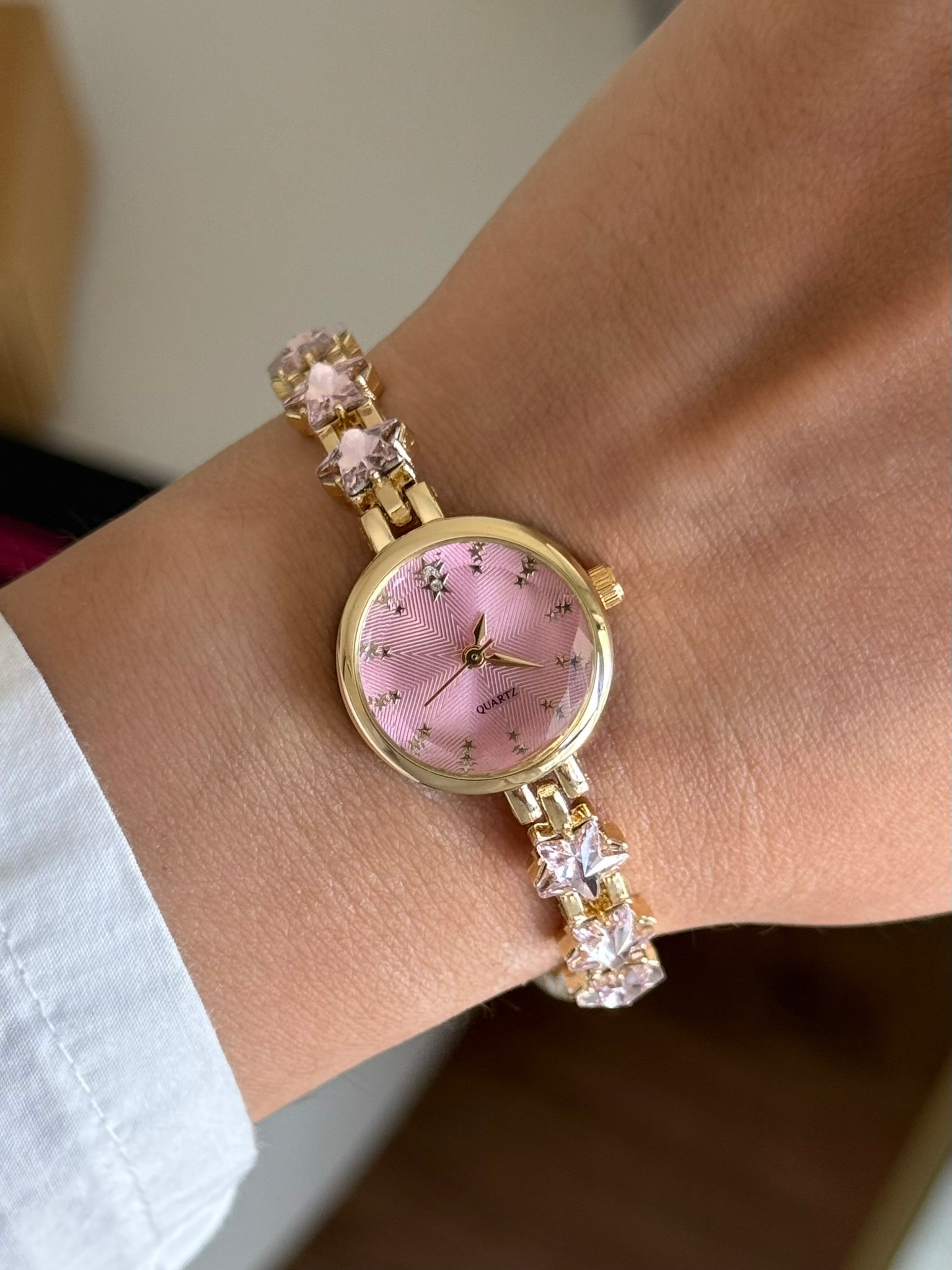 Starlen Yıldız Kordon Detaylı Kadın Kol Saati Gold (Pembe Kadran Pembe Yıldız)