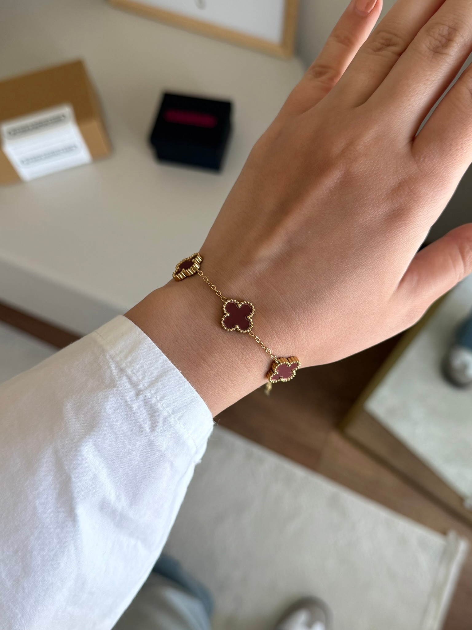 VC Büyük Boy Orijinal Model Bileklik Gold Bordo