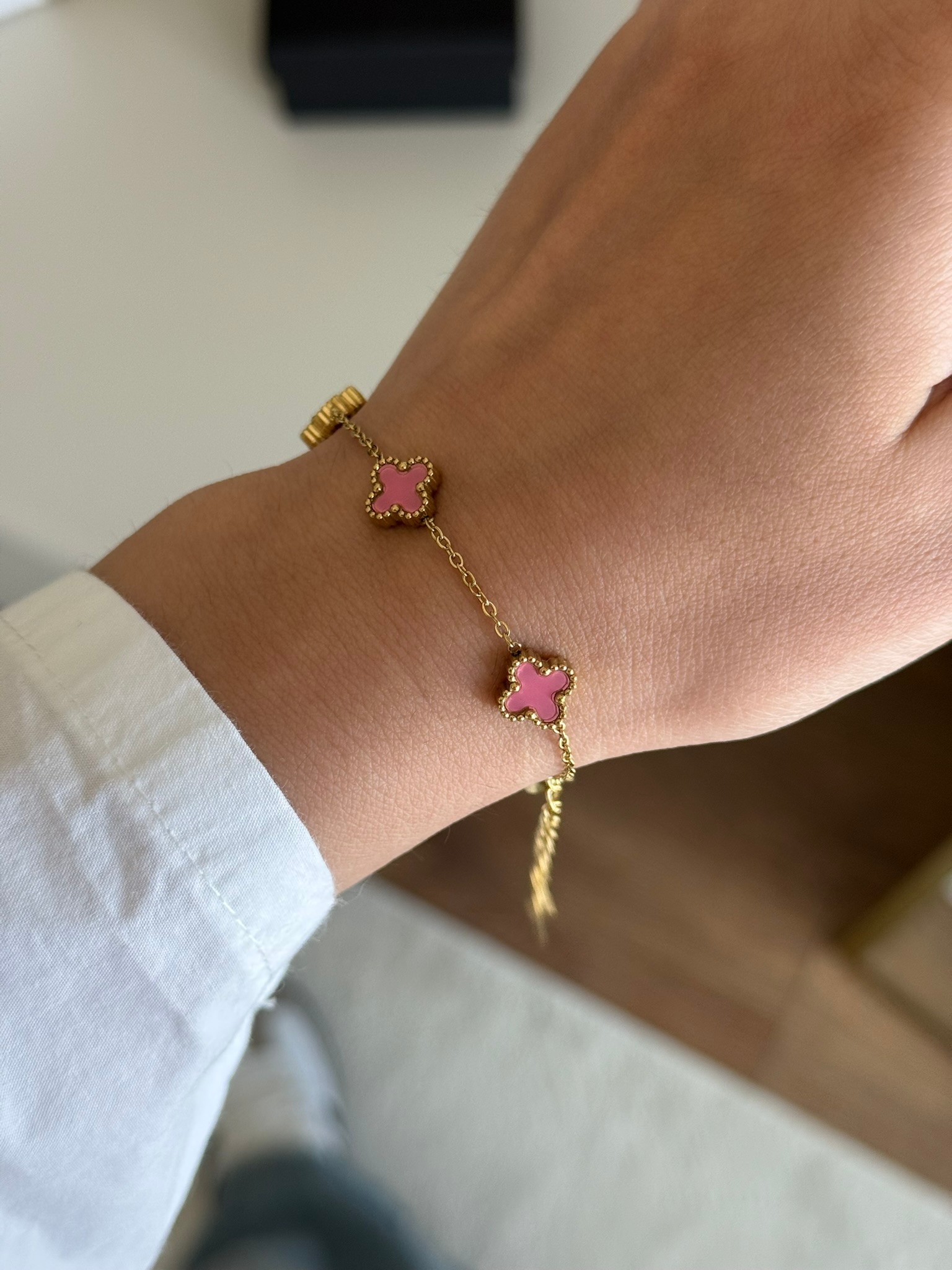 VC Orta Boy Orijinal Model Bileklik Gold Pembe