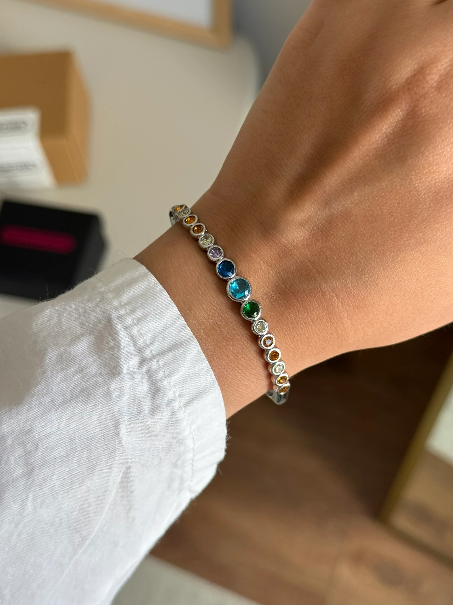 Mael Renkli Taş Kelepçe Bileklik Gümüş