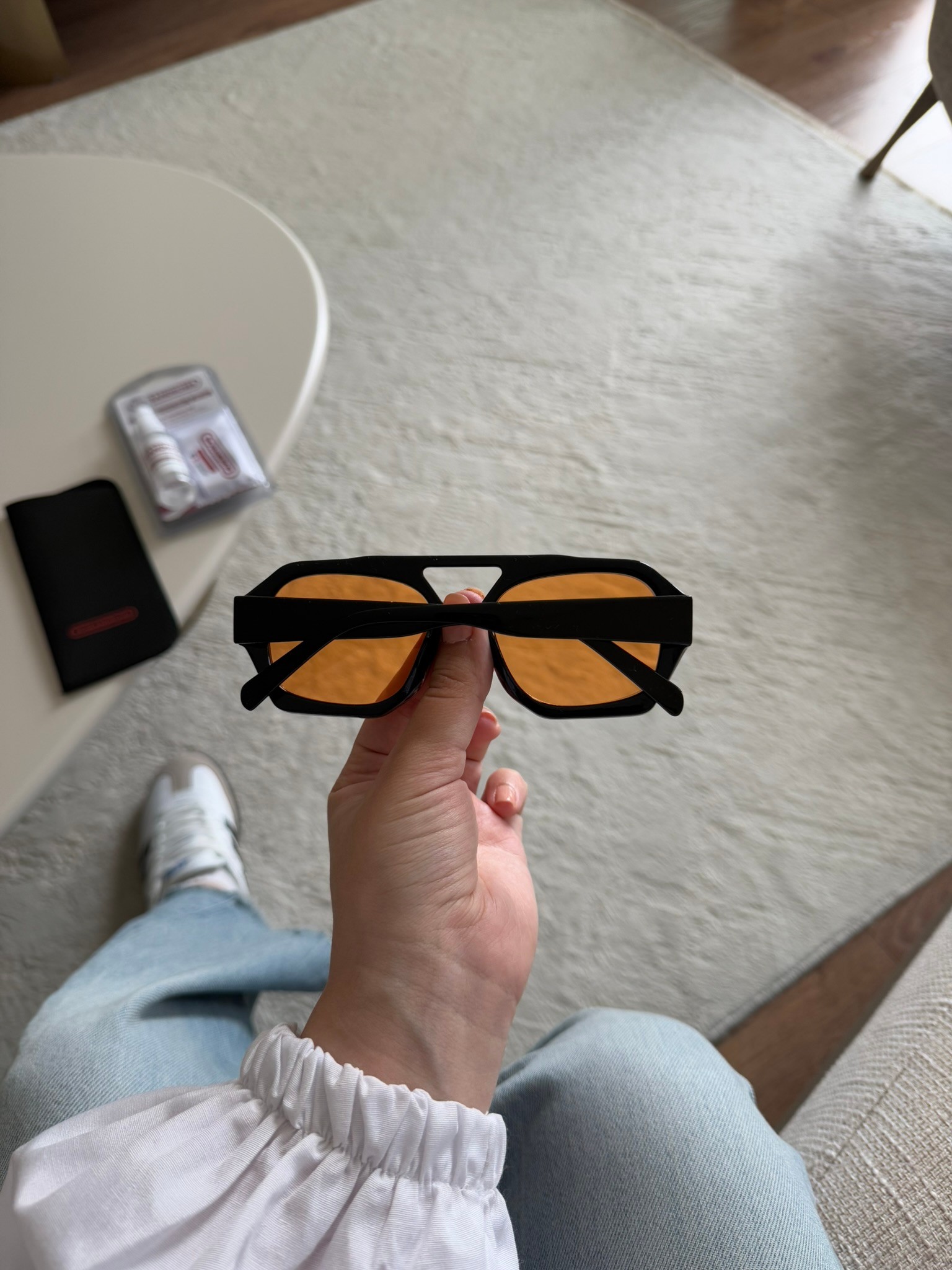 Vehile Orijinal Model Güneş Gözlüğü Siyah Çerçeve Turuncu Cam