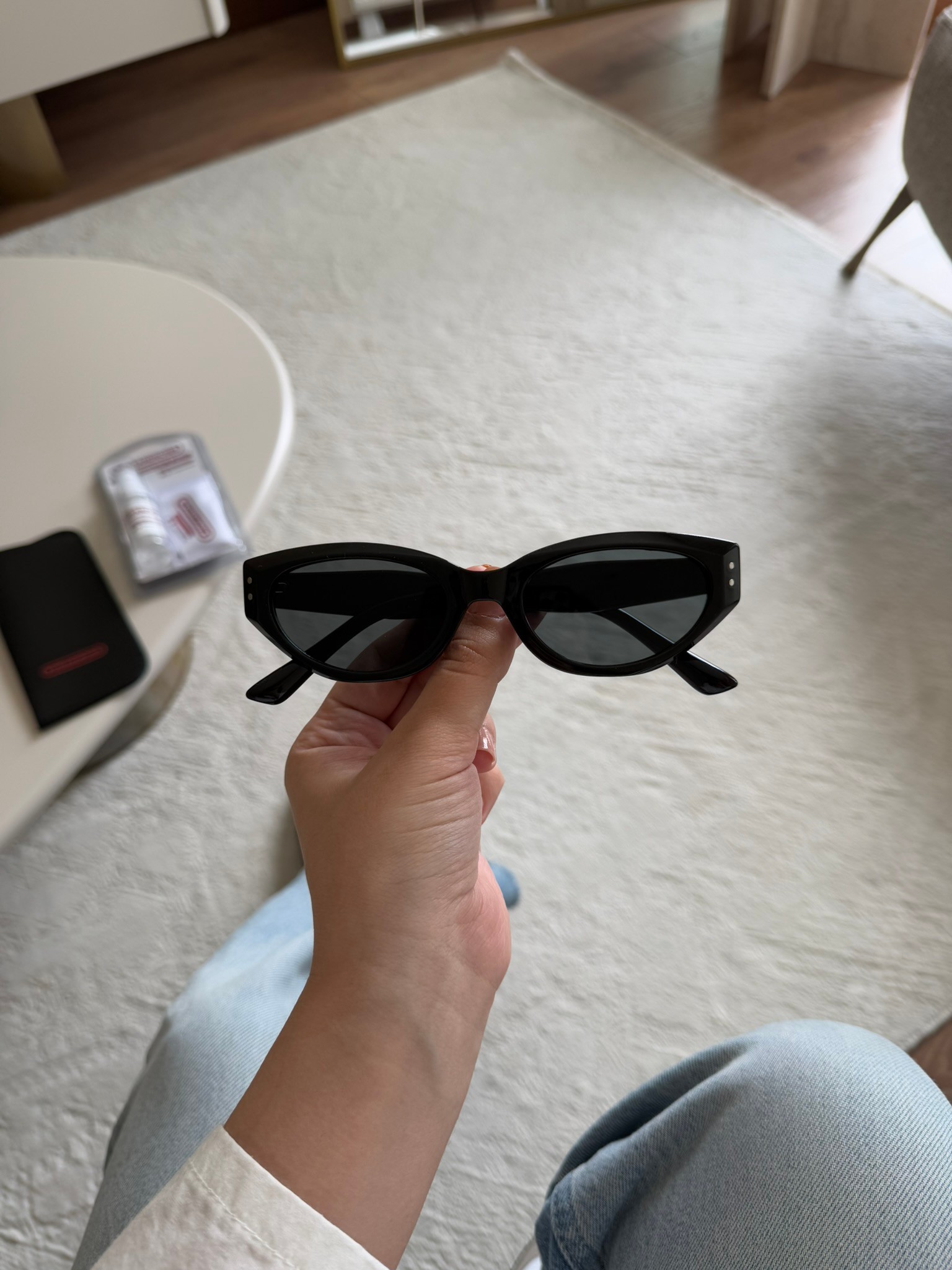 Kairi Orijinal Model Güneş Gözlüğü Siyah Çerçeve Siyah Cam