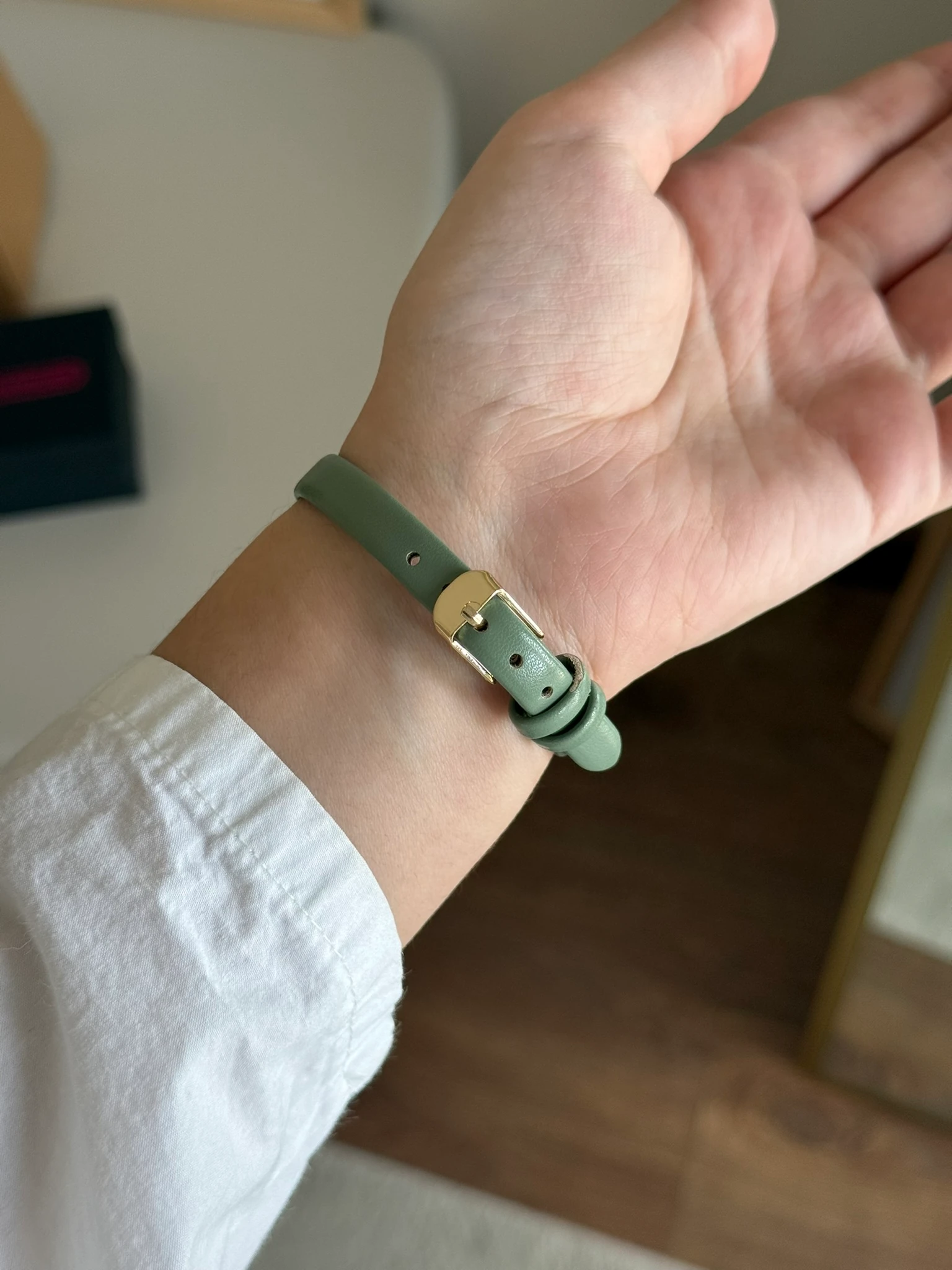 Magid Minimal Deri Kayış Kadın Kol Saati - Yeşil