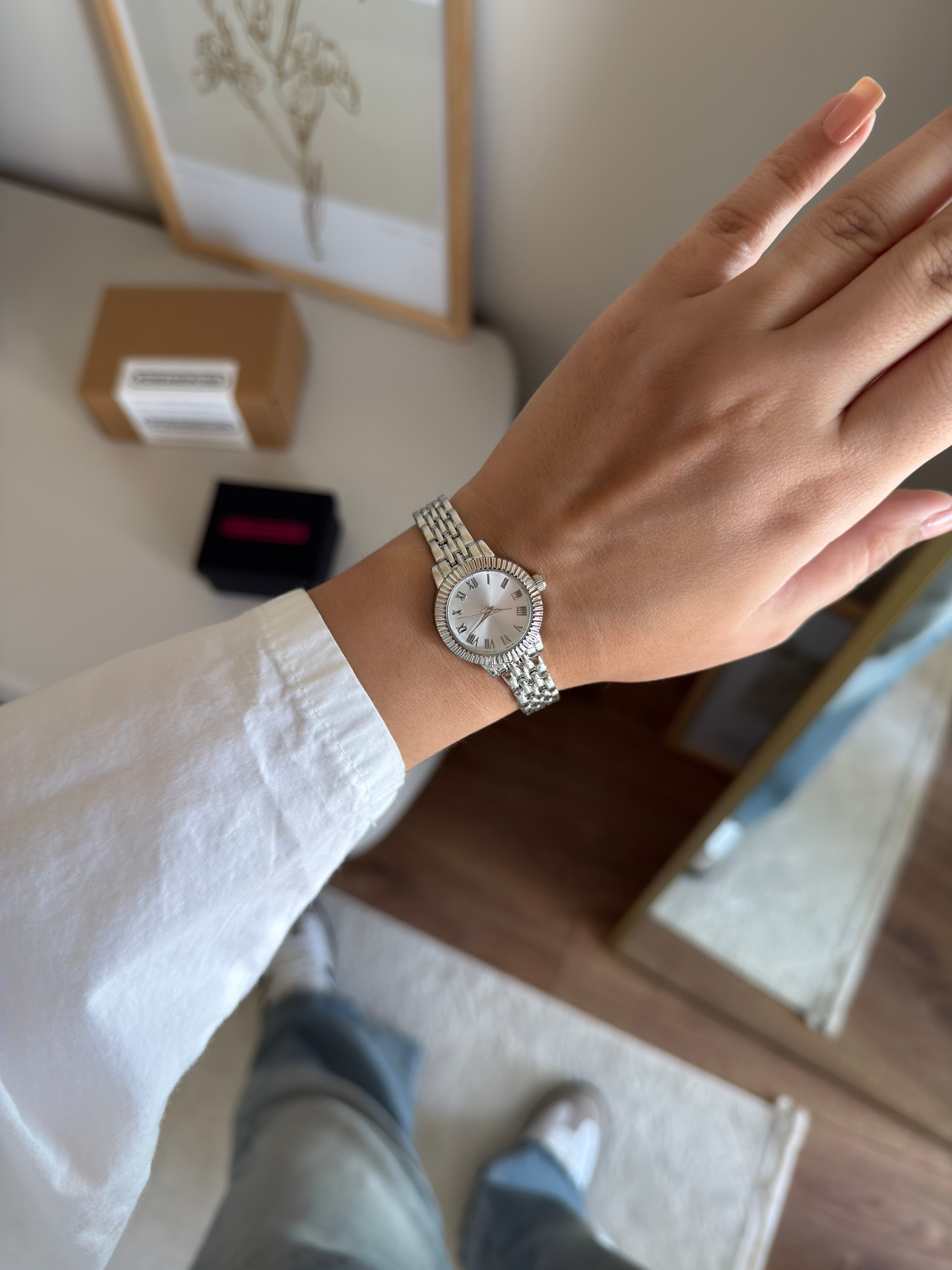 Roflex Minimal Yeni Sezon Kadın Kol Saati Gümüş (Beyaz Kadran)