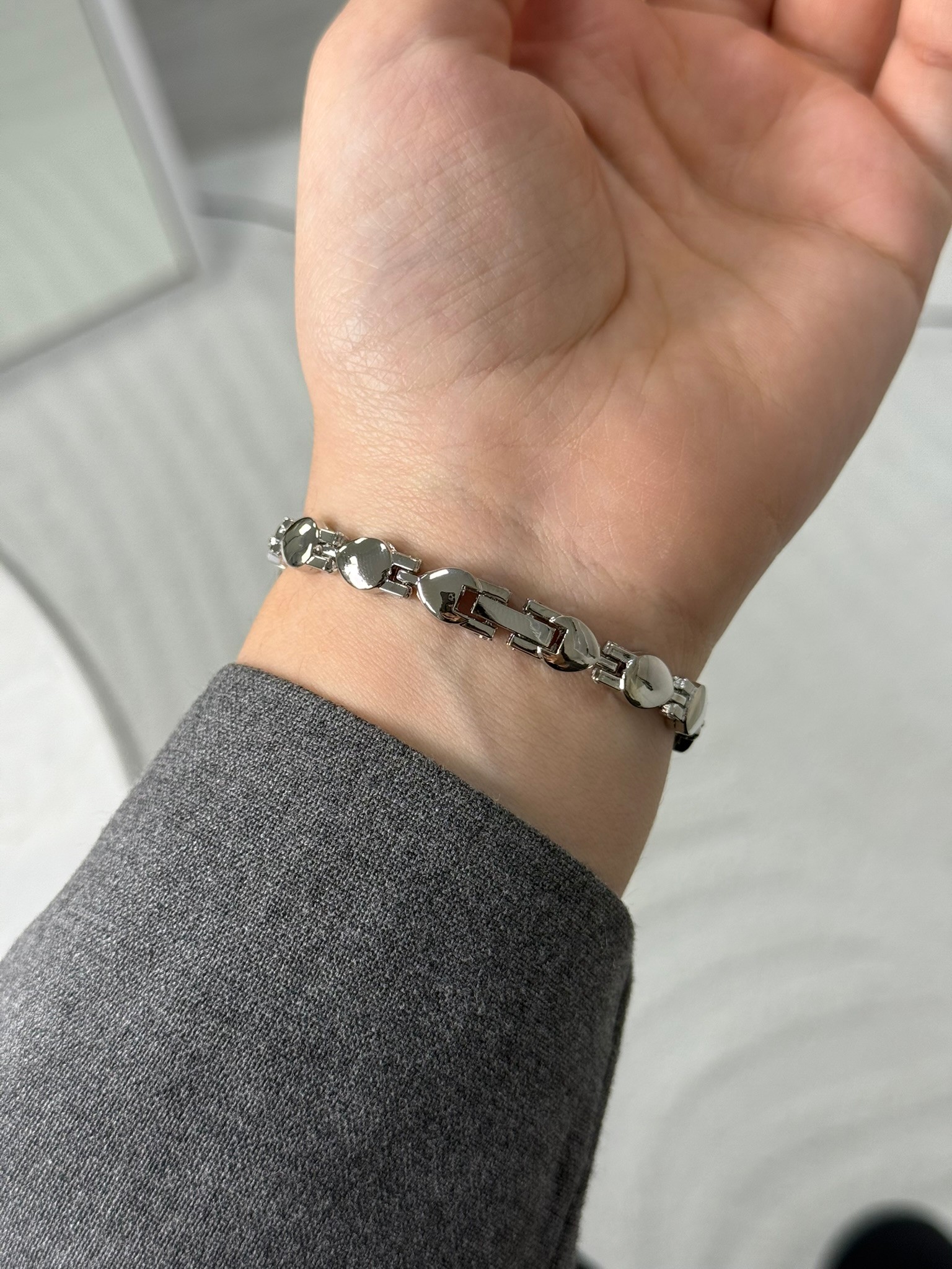 Harrene Damla Taşlı Yeni Sezon İnce Kordon Kadın Kol Saati Gümüş (Mavi Kadran)