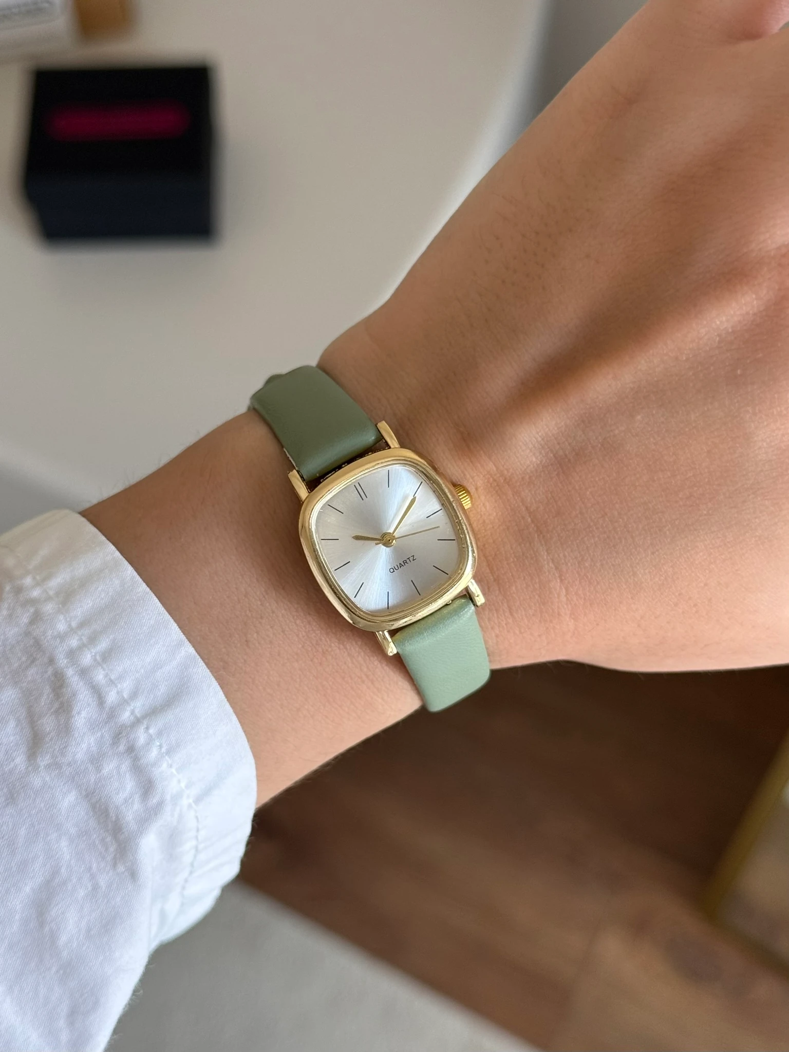 Tiny Minimal Deri Kayış Kadın Kol Saati - Yeşil