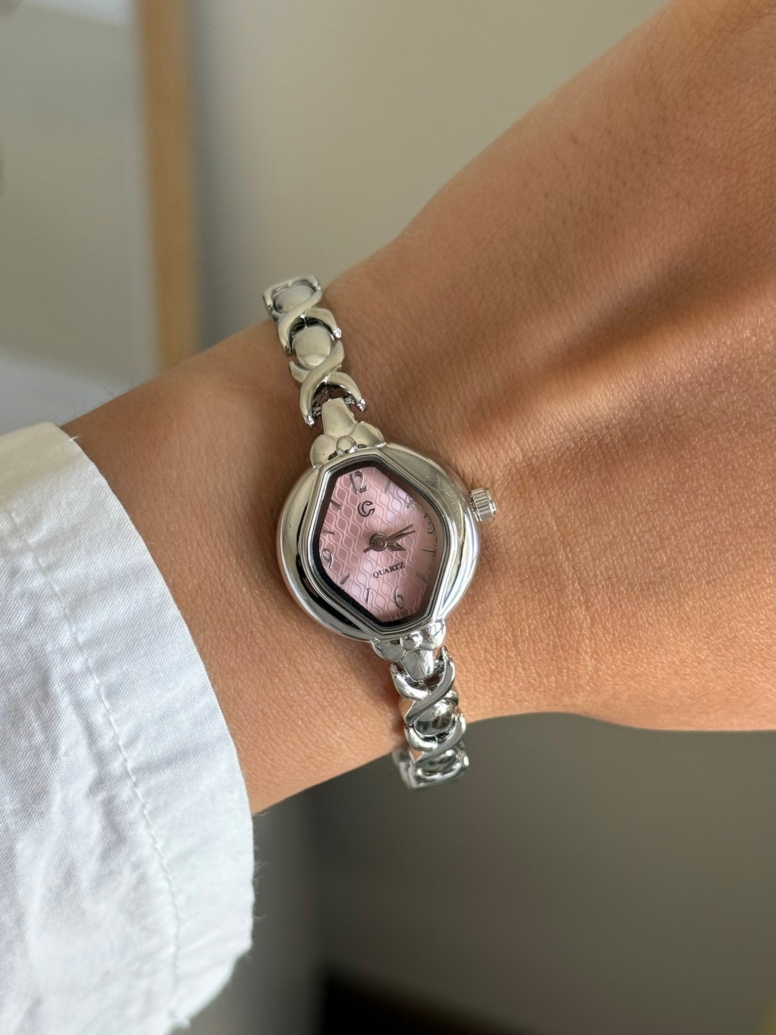 Meffa Minimal Vintage Model Kadın Kol Saati Gümüş (Pembe Kadran)