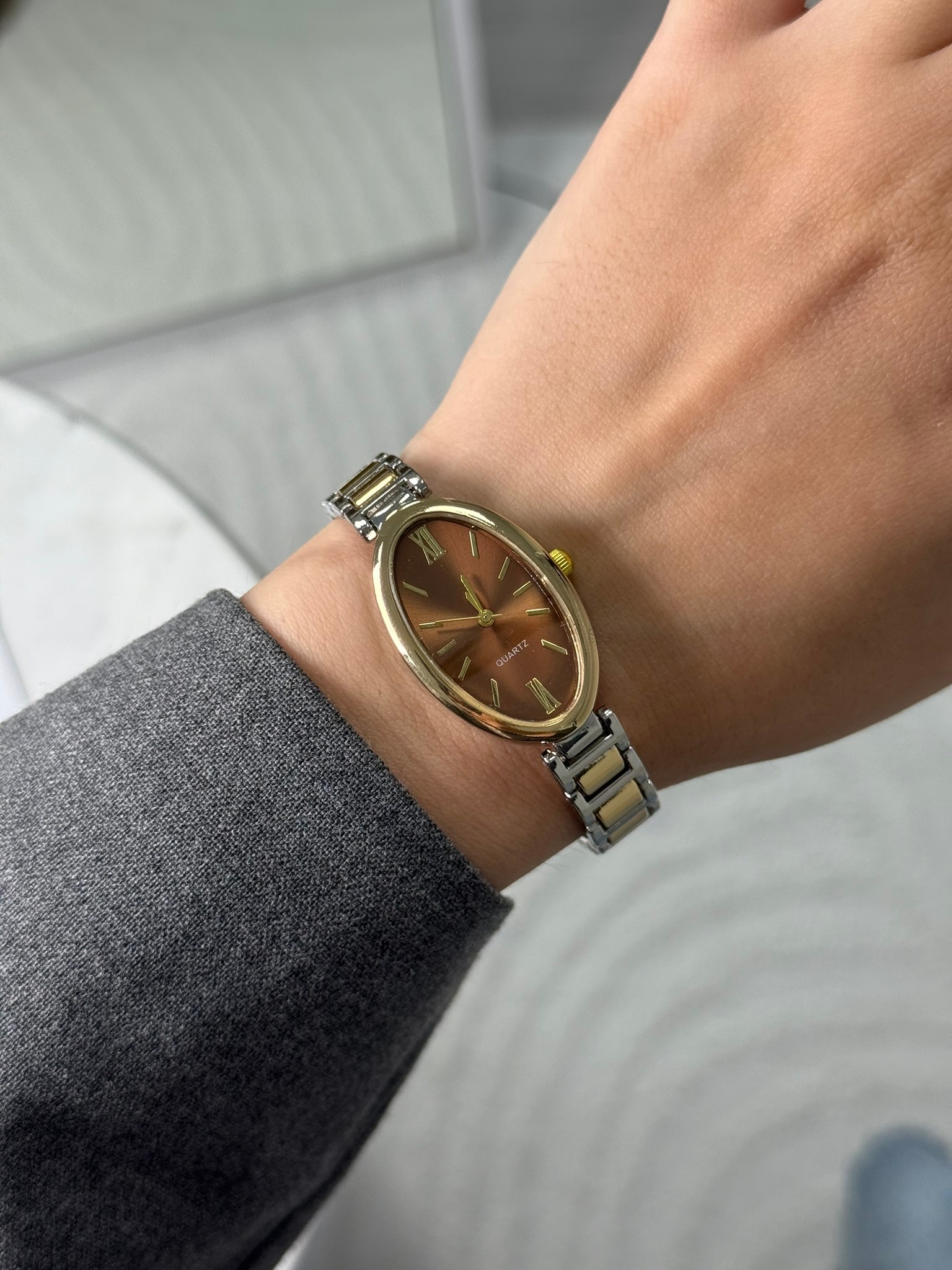 Badisse Yeni Sezon Oval Kasa Kadın Kol Saati Gold-Gümüş (Kahverengi Kadran)