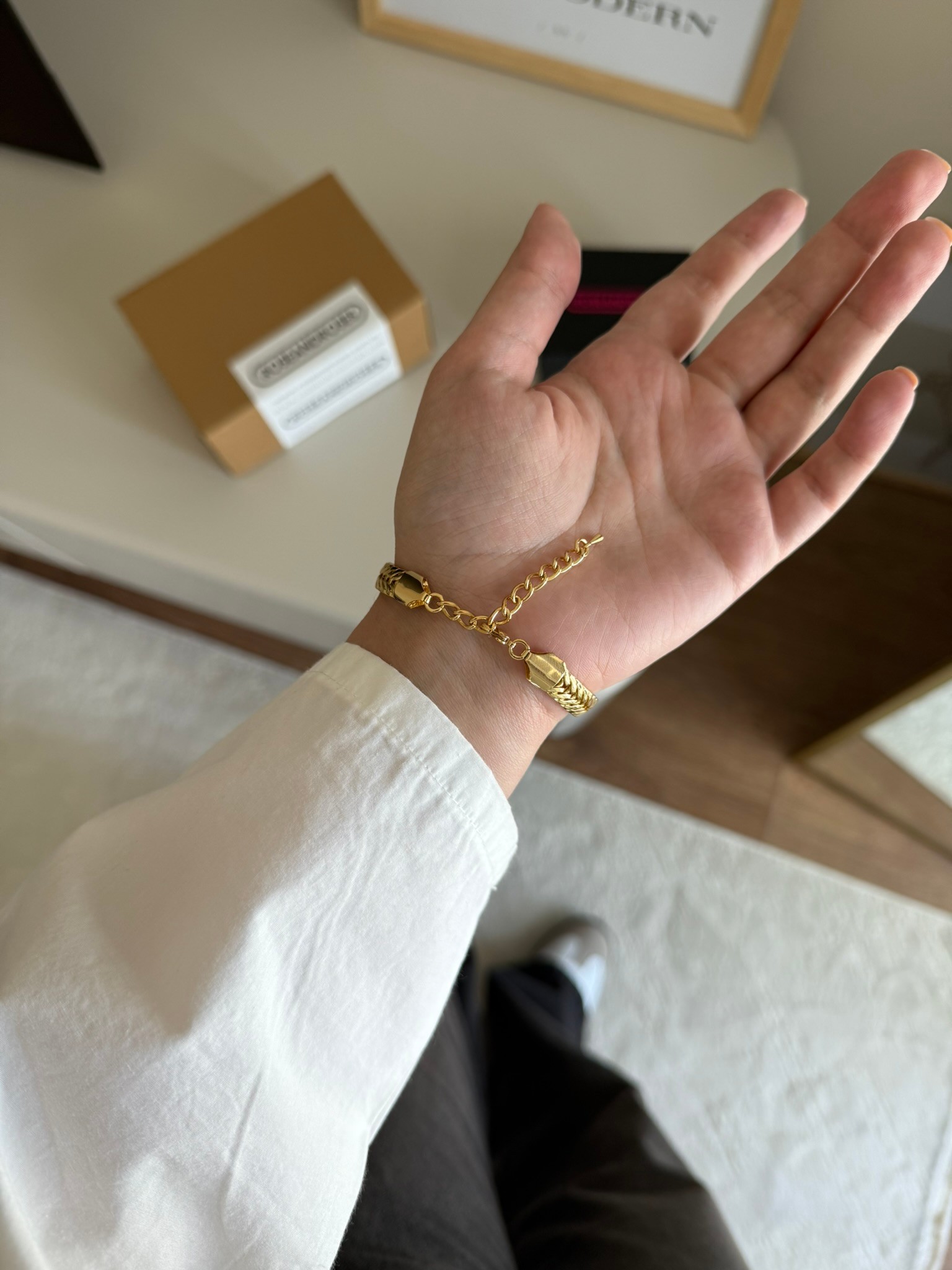 Lenna Örgü Zincir Kordon Minimal Kadın Kol Saati Gold (Beyaz Kadran)