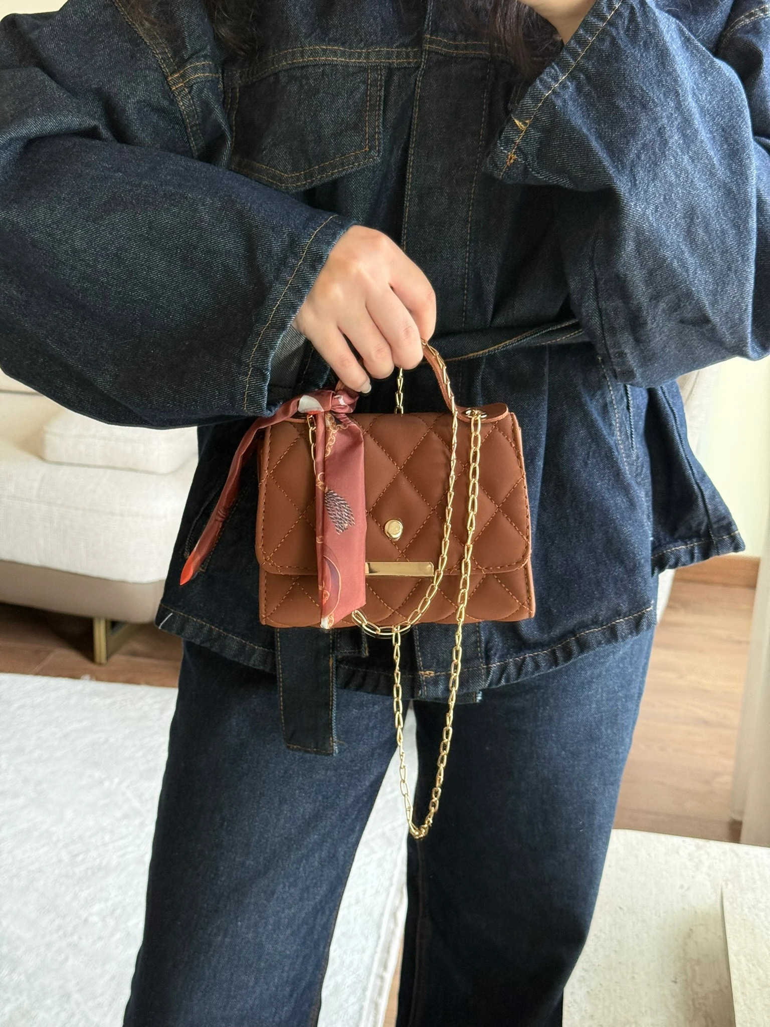 Terfsa Fularlı Kapitone Model Minimal Kadın Çanta - Taba