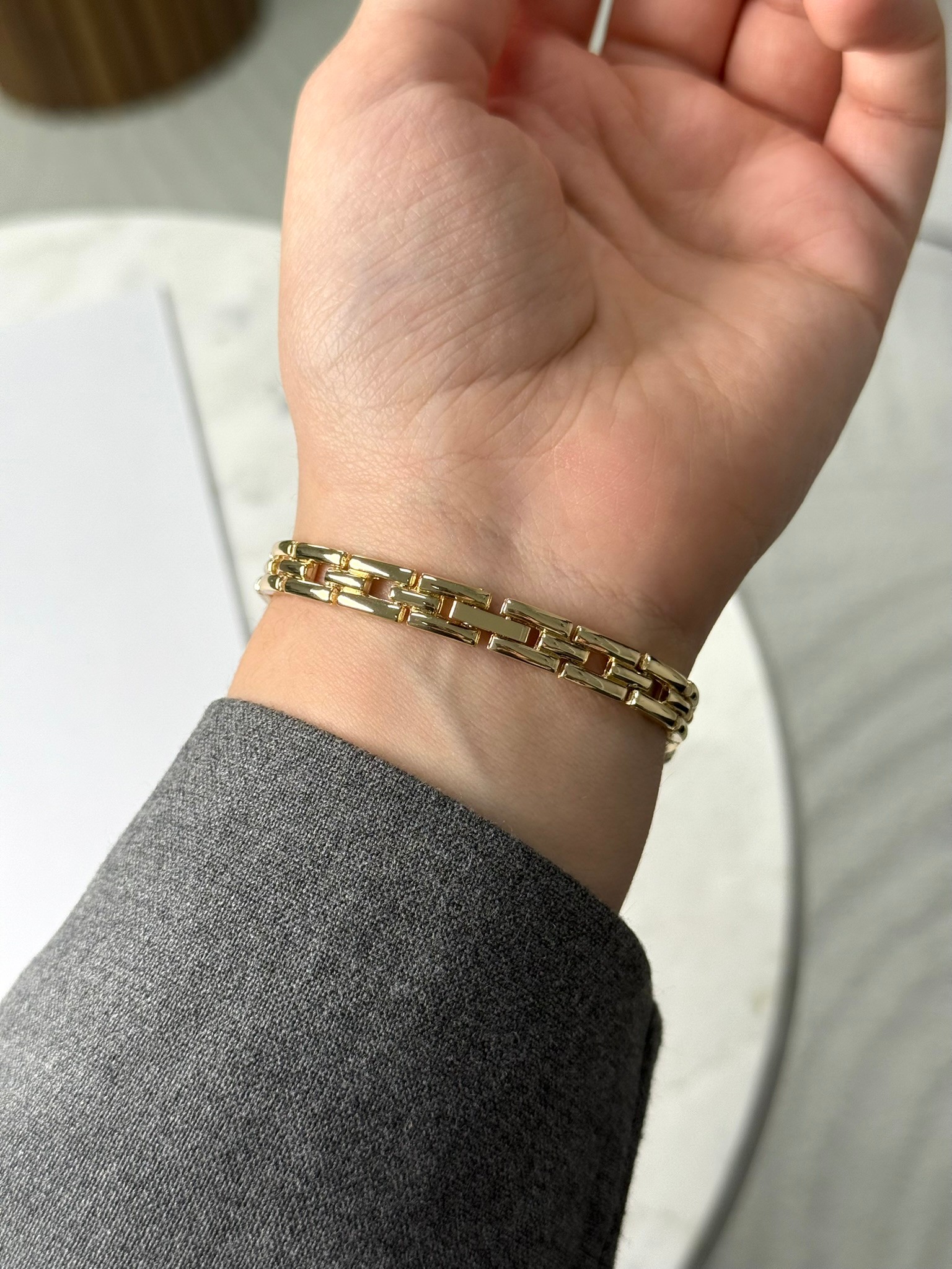 Blom Çiçek Detaylı Taşlı Kordon Kadın Kol Saati Gold (Beyaz Kadran)