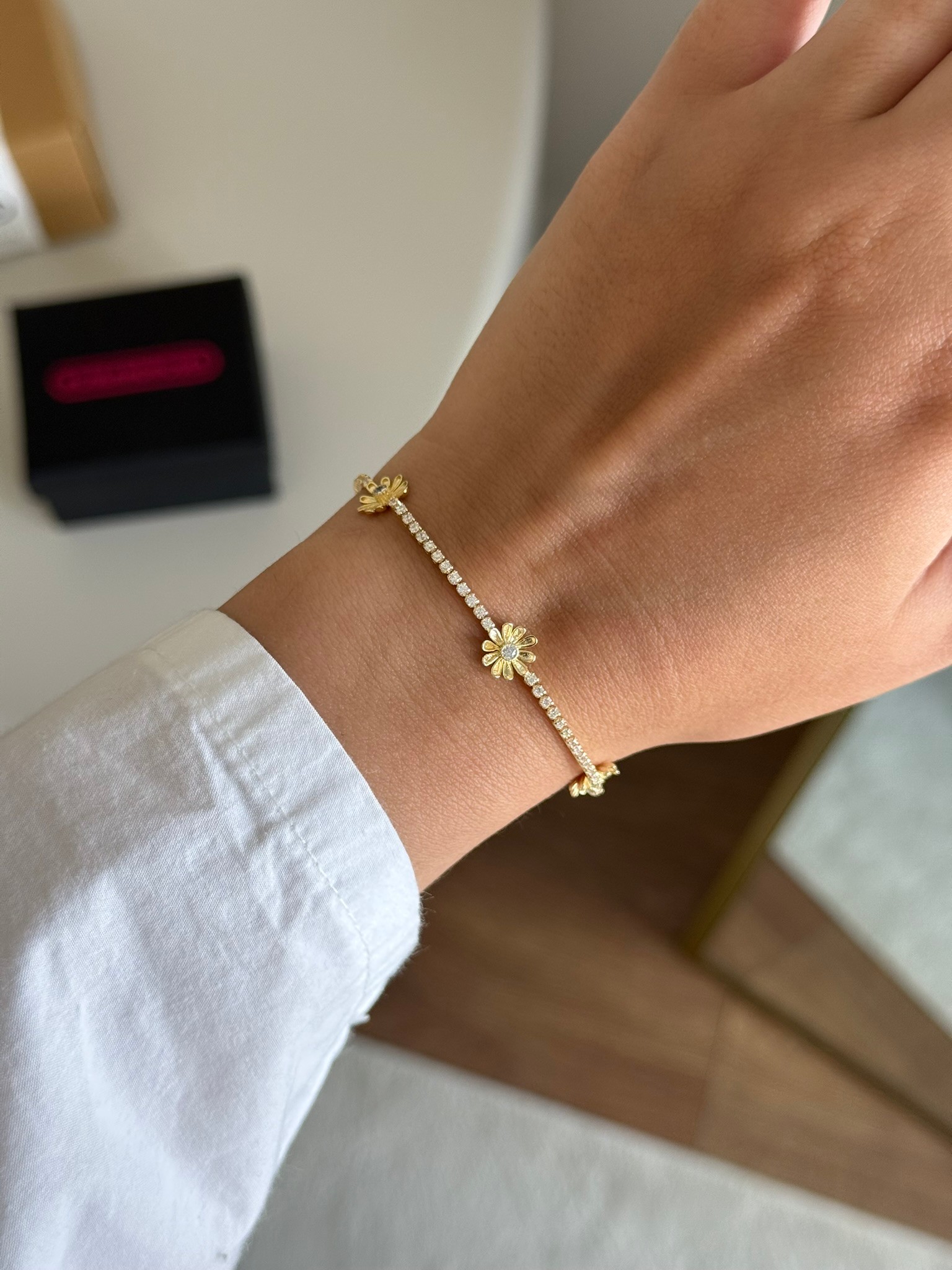 Üçlü Çiçek Baget Tasarım Bileklik Gold