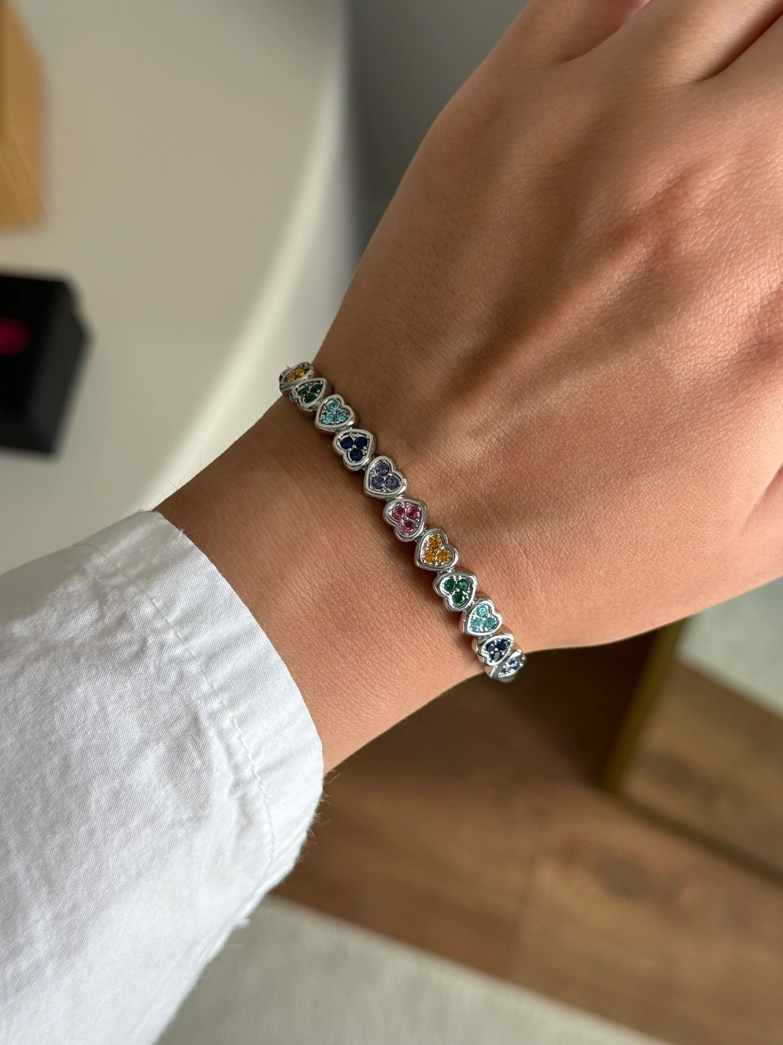 Anna Kalpli Renkli Taş Kelepçe Bileklik Gümüş