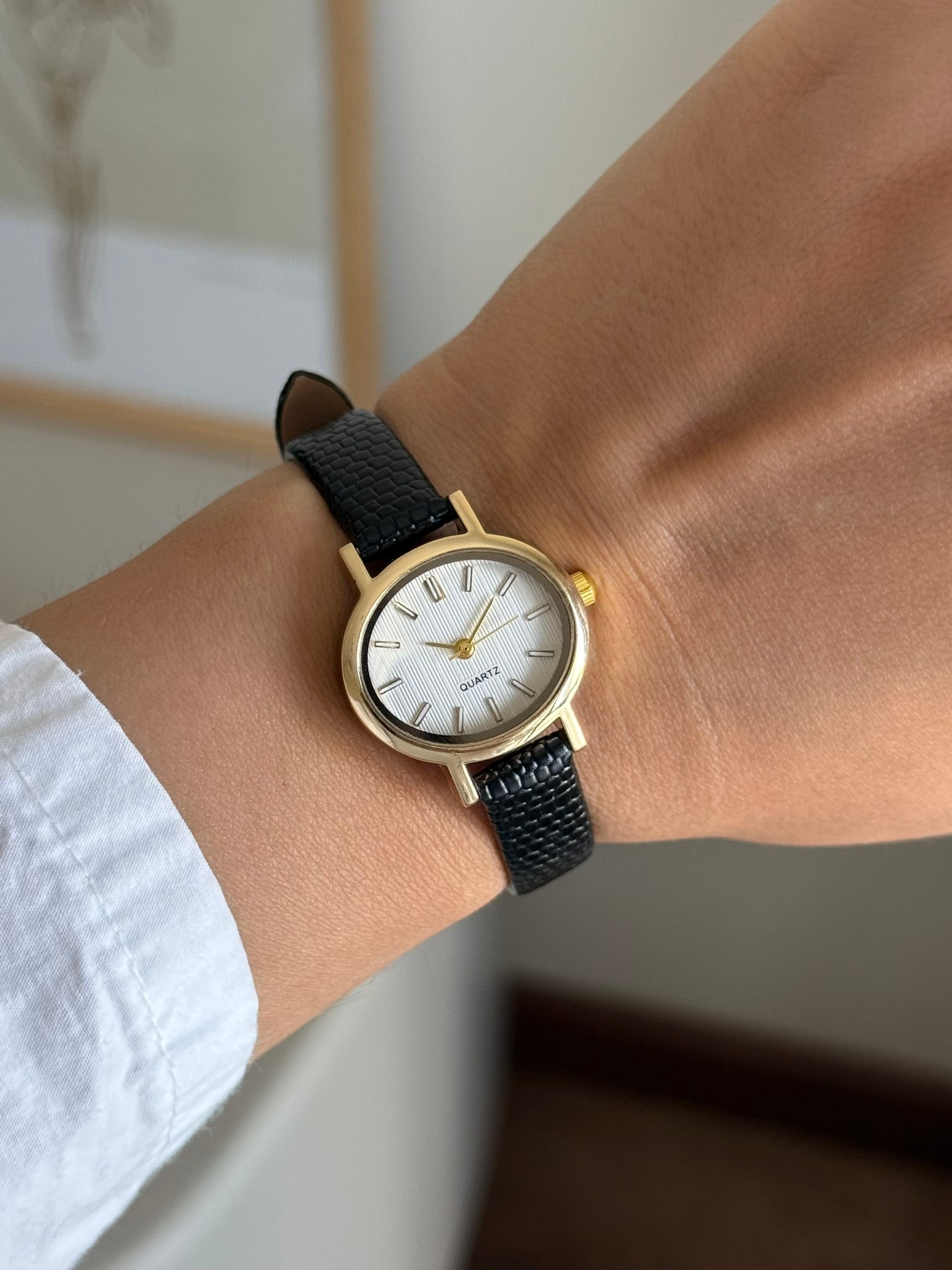 Gibsi Vintage Model Yeni Sezon Deri Kayış Kadın Kol Saati Siyah