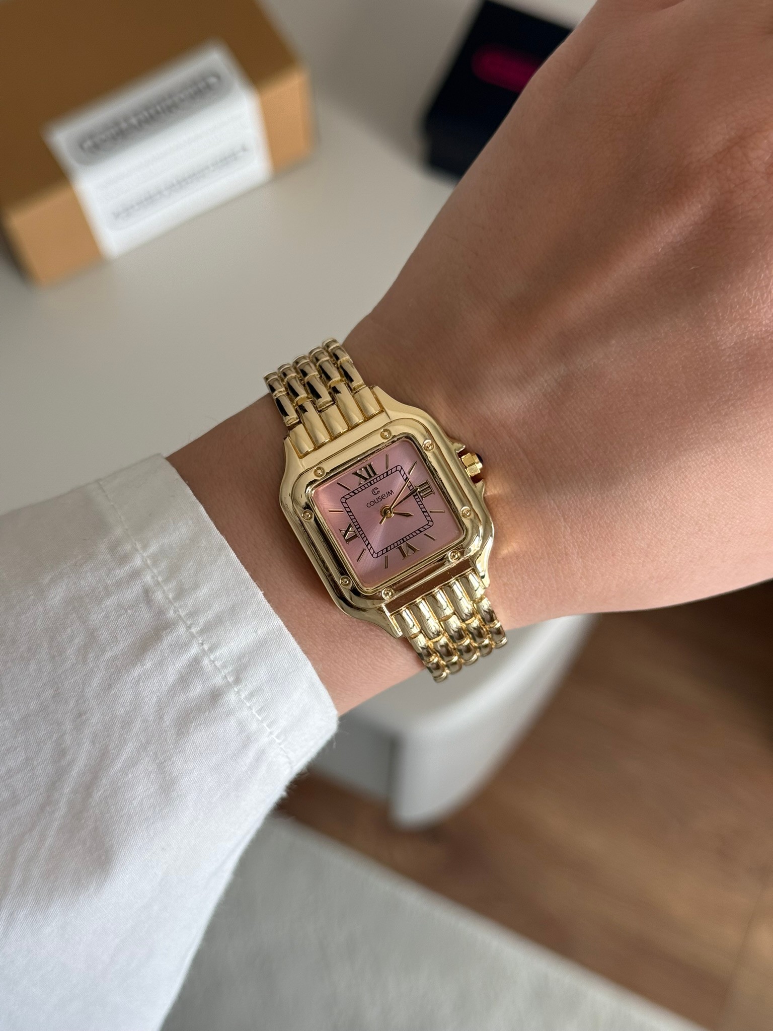 Velion Kare Kasa Orijinal Model Kadın Kol Saati Gold (Pembe Kasa)