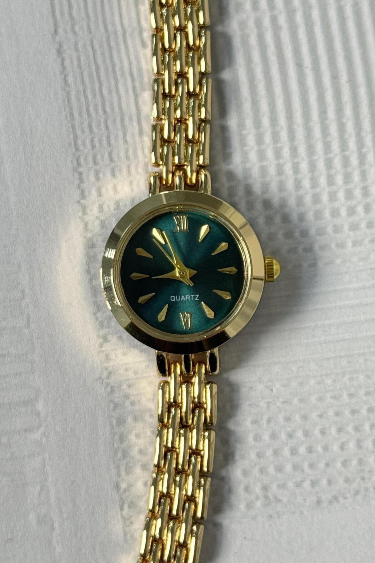 Theo Kadın Gold Renk Çelik Kasa Minimal Vintage Yeni Sezon Kol Saati (Petrol Mavisi Kadran) (Özel Stok)