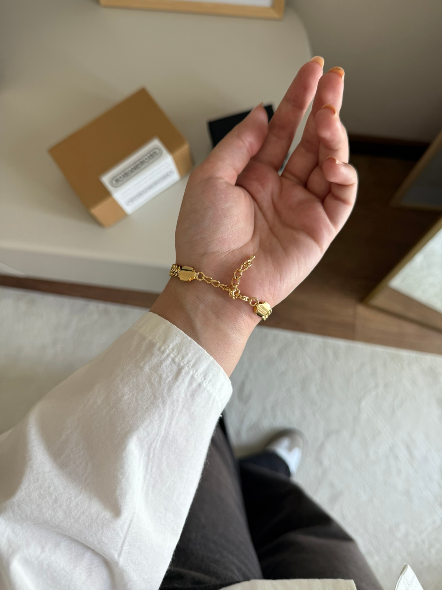 Feruzea Örgü Zincir Kordon Minimal Kadın Kol Saati Gold (Mavi Kadran)