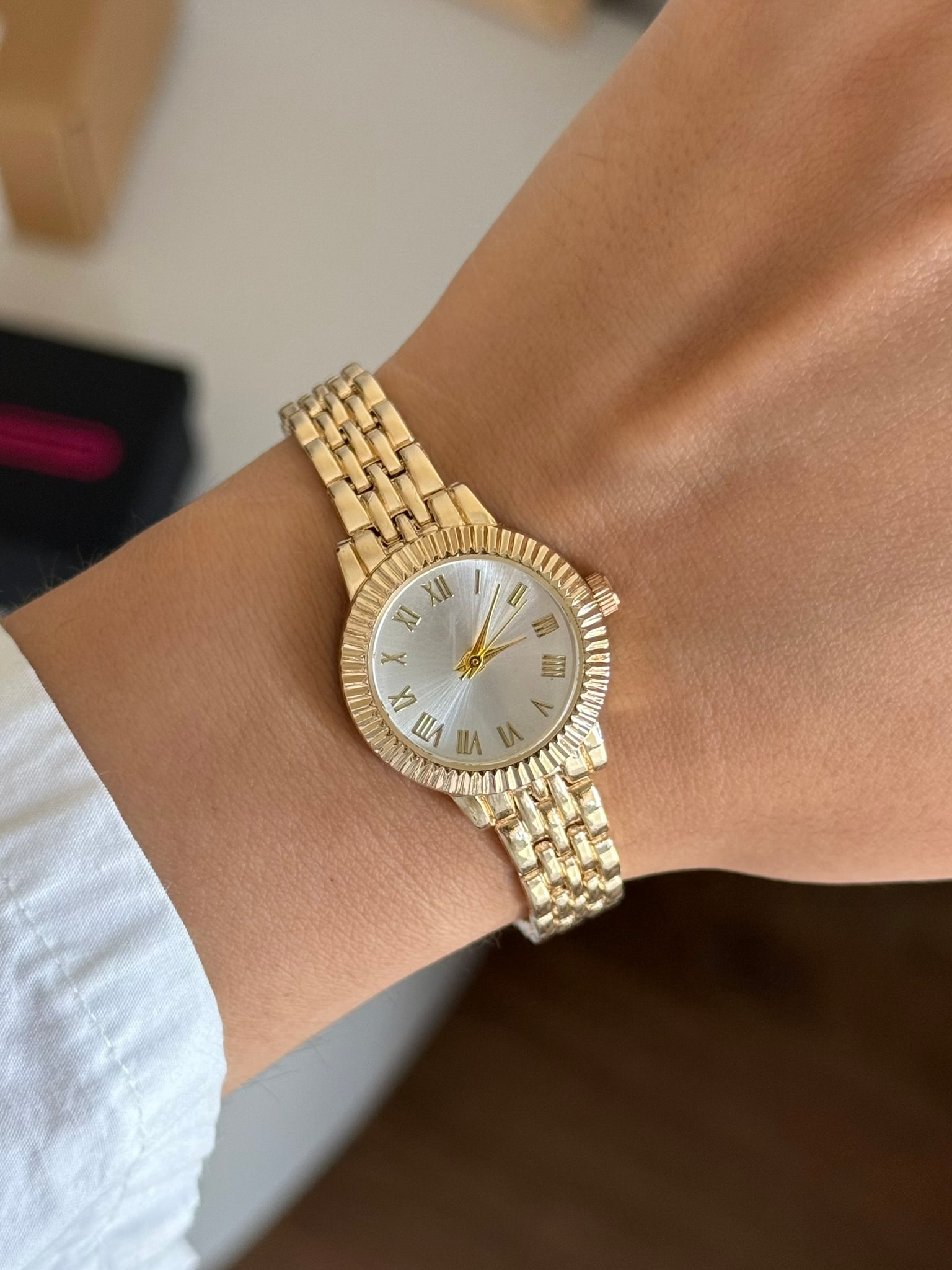 Roflex Minimal Yeni Sezon Kadın Kol Saati Gold (Beyaz Kadran)