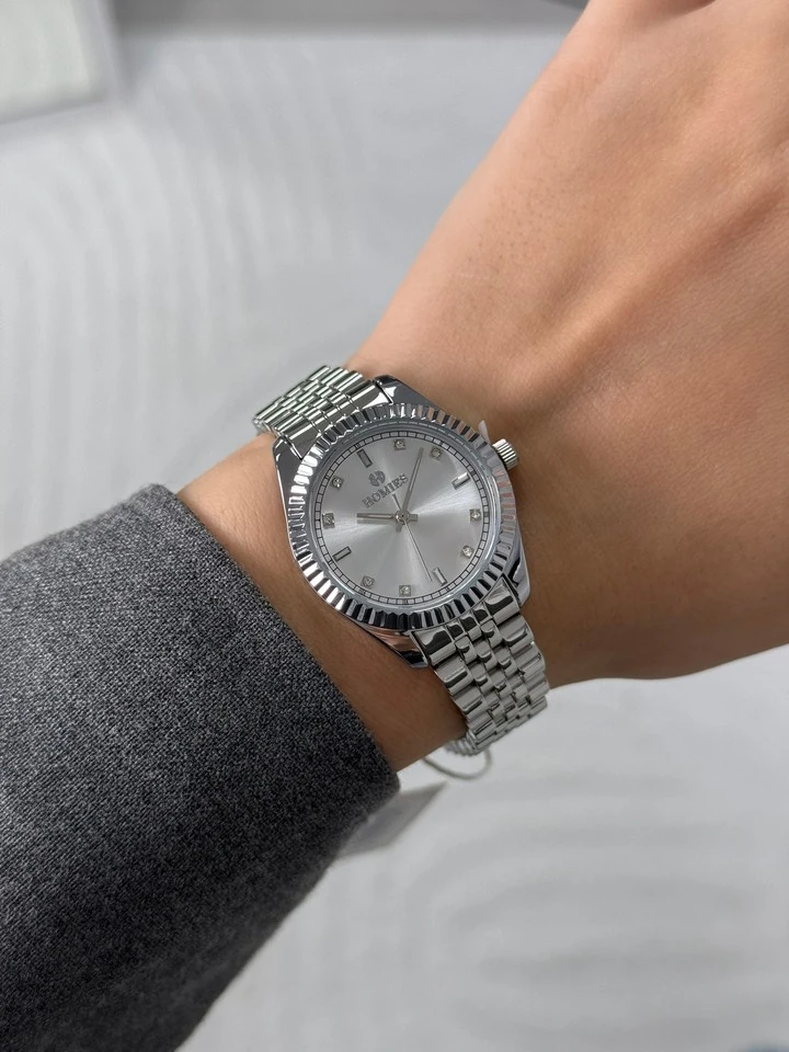 Homies Mekanizma Garantili Kadın Kol Saati Gümüş Kordon (Beyaz Kadran)