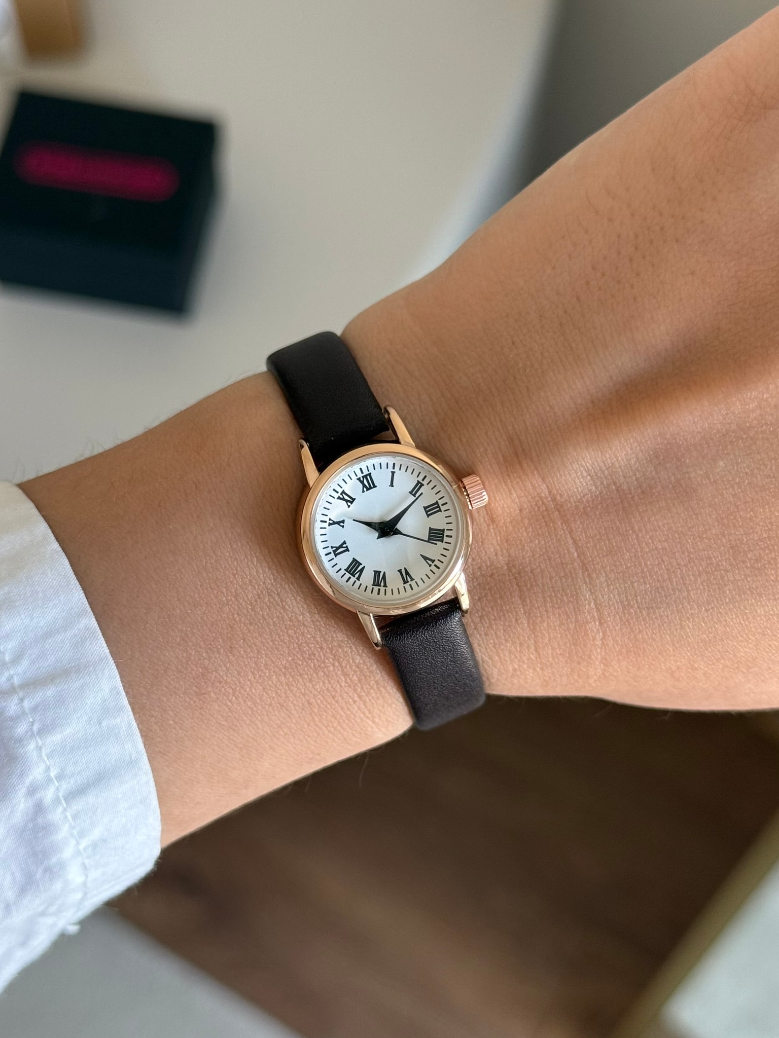 Meran Özel Tasarım Minimal Deri Kayış Kadın Kol Saati Kahverengi (Rose Kasa)