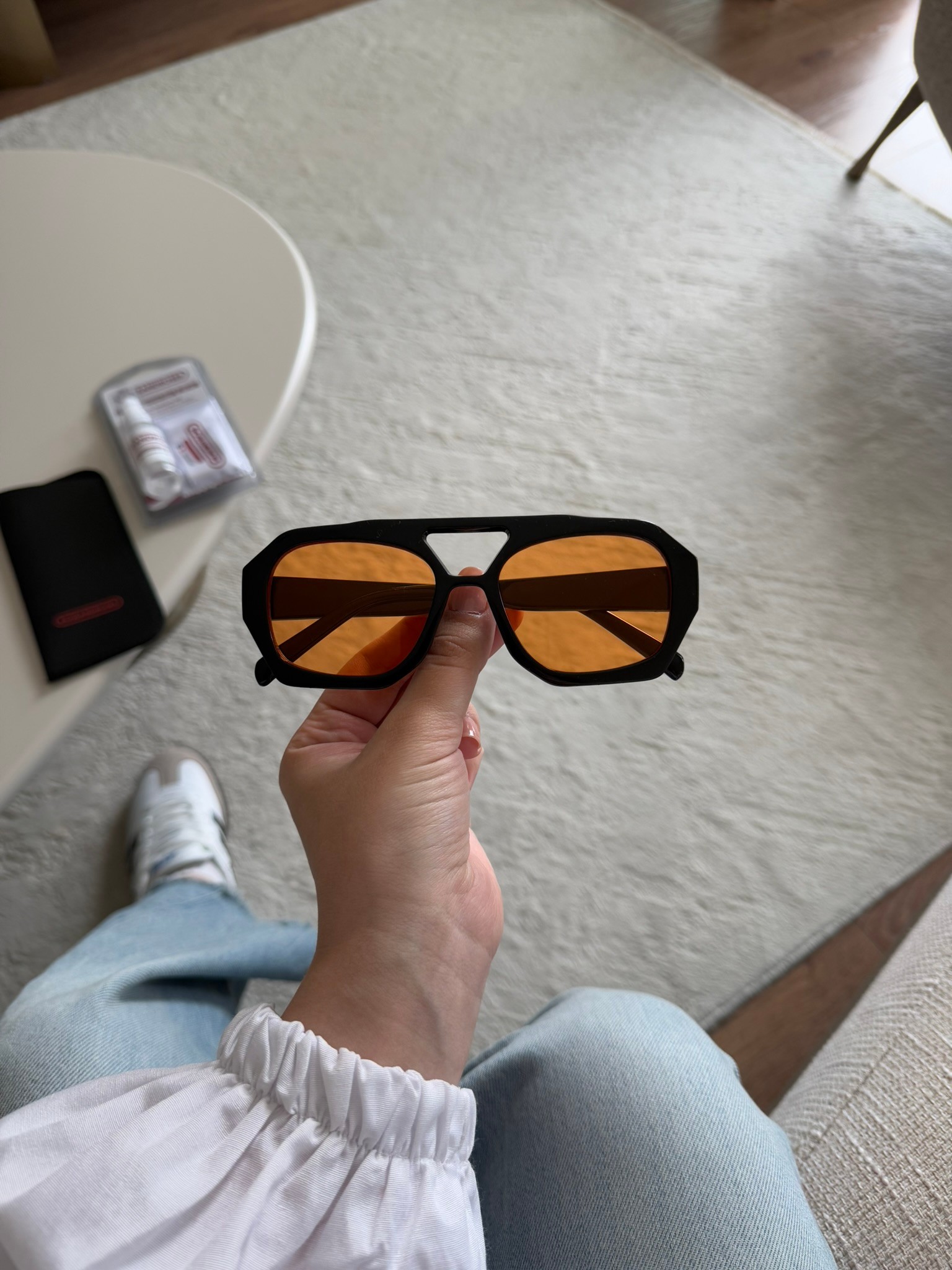 Vehile Orijinal Model Güneş Gözlüğü Siyah Çerçeve Turuncu Cam