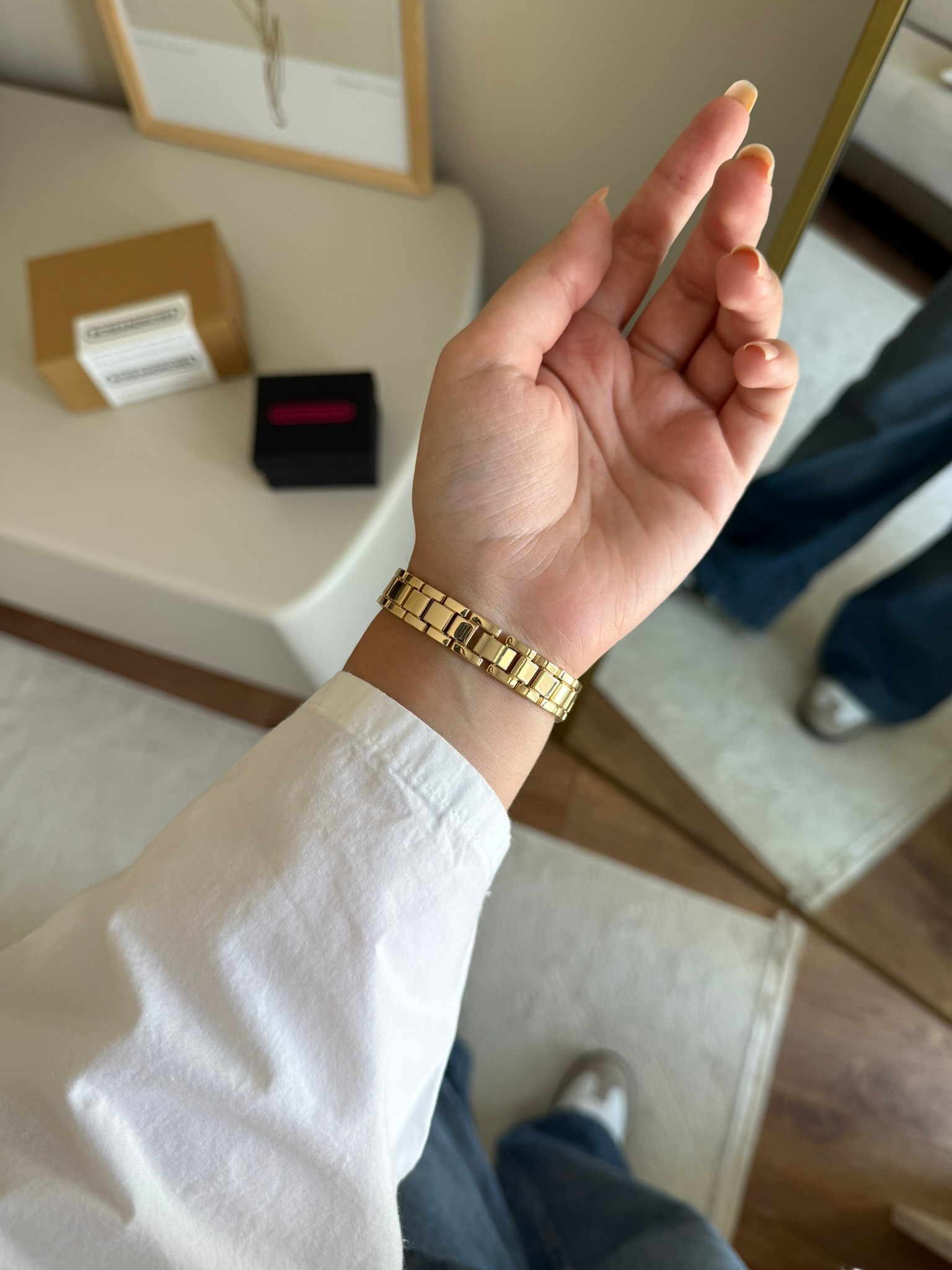 Celya Kare Kasa Tırtıklı Bezel Kadın Kol Saati Gold (Bordo Kadran)