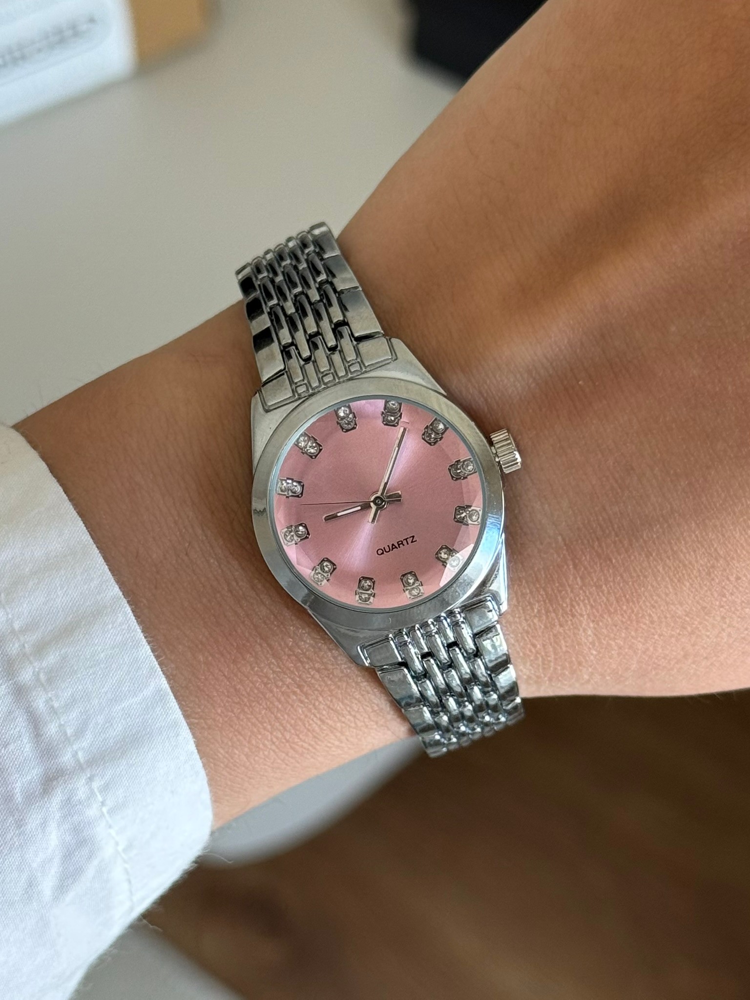 Clove Yuvarlak Kasa Kadın Kol Saati Gümüş (Pembe Kadran)