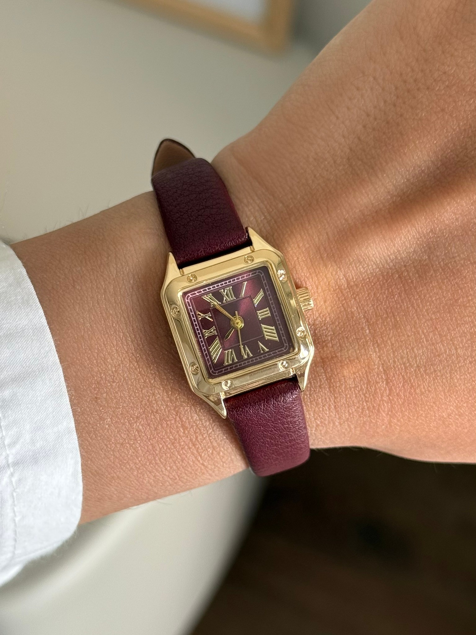 Cessia Kare Minimal Deri Kayış Bordo Kordon (Gold Kasa Bordo Kadran)