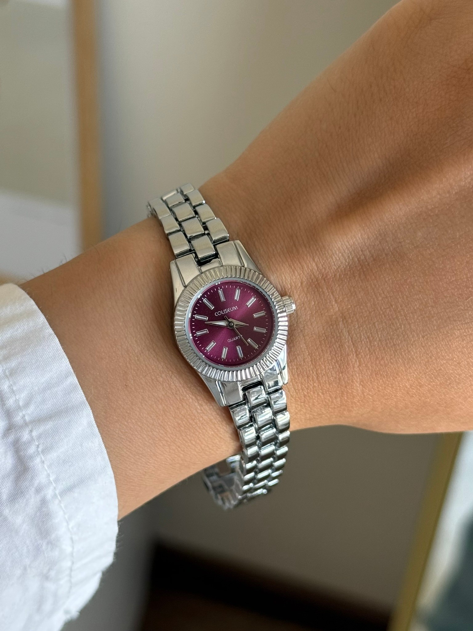 Rocio Minimal Muadil Kadın Kol Saati Gümüş (Bordo Kadran)