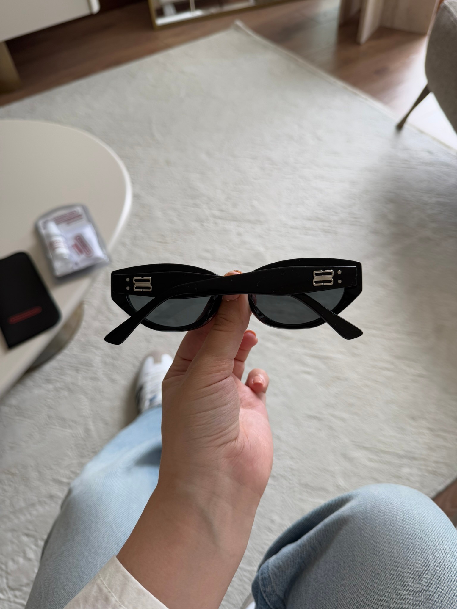 Kairi Orijinal Model Güneş Gözlüğü Siyah Çerçeve Siyah Cam